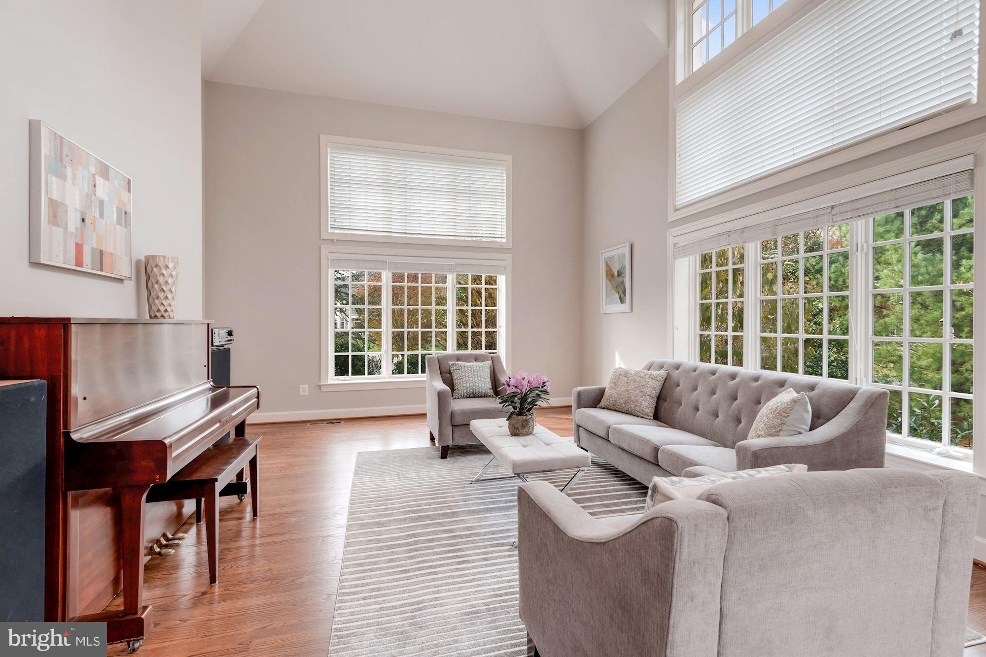 GROVEMONT - Residential