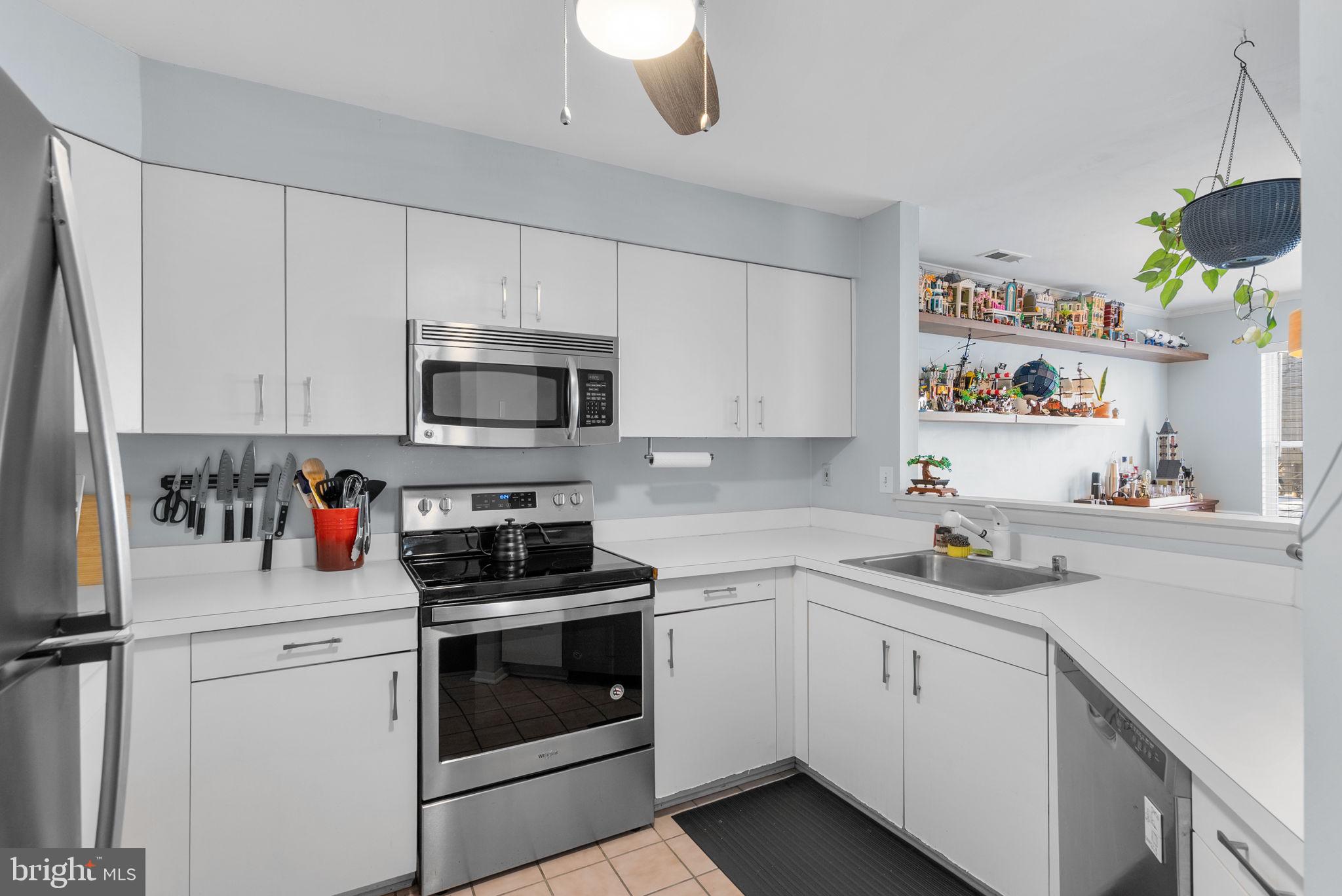 WOODLAND VILLAGE - Residential