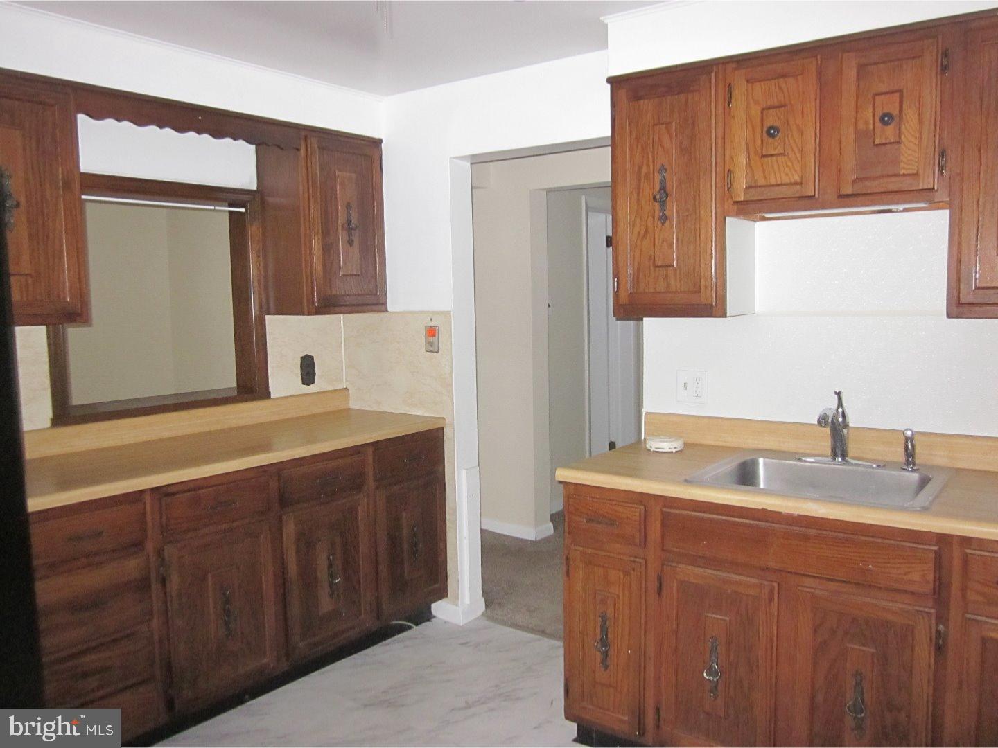 WILLOW GROVE - Residential Lease