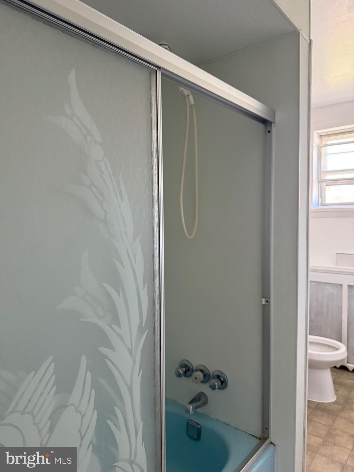 WILLOW GROVE - Residential Lease