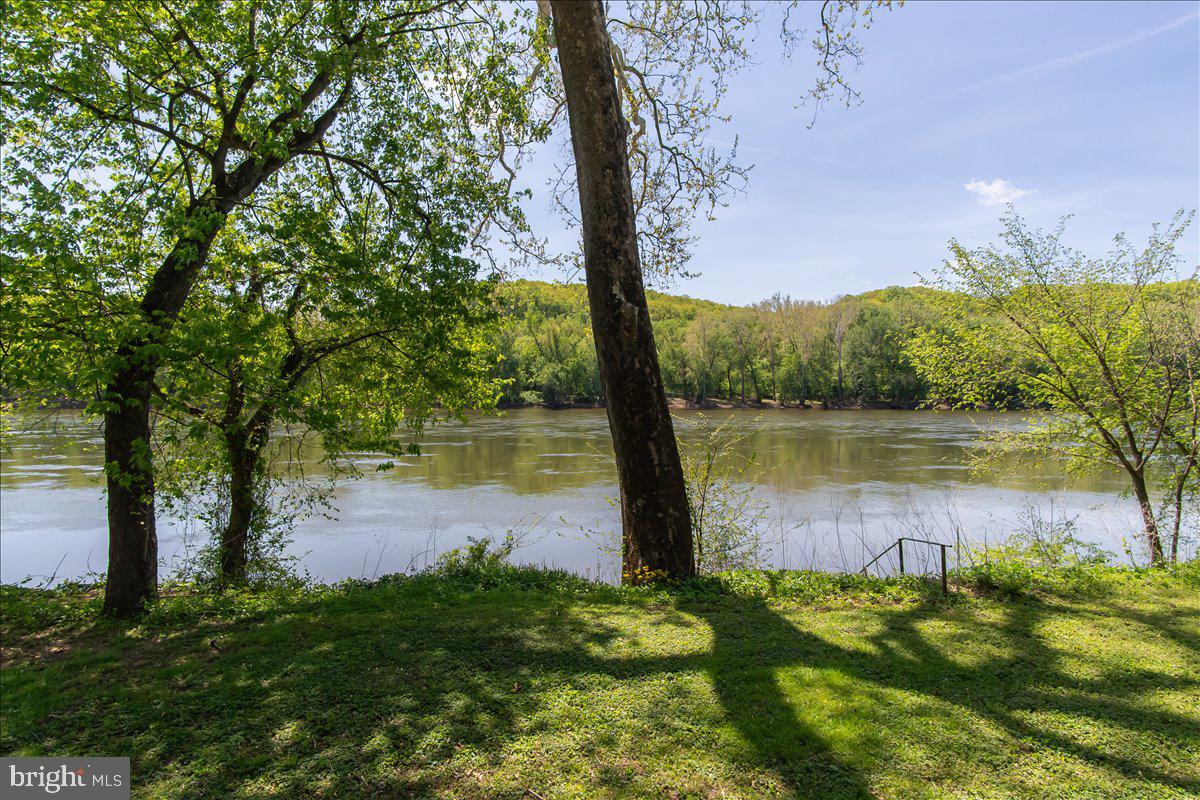 SPORTSMANS PARADISE - Land