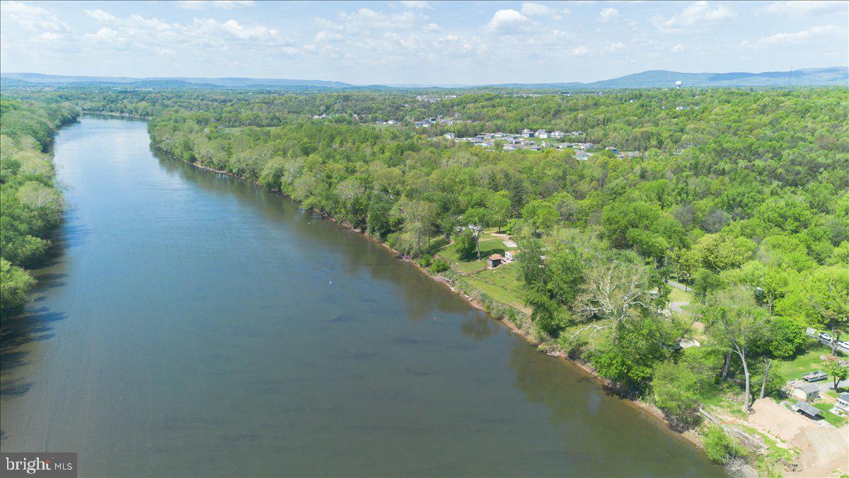 SPORTSMANS PARADISE - Land