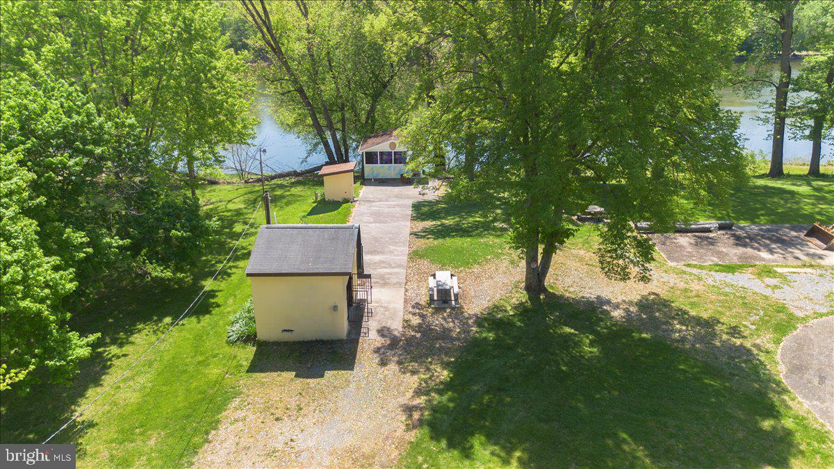 SPORTSMANS PARADISE - Land