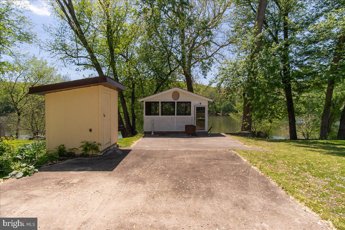 SPORTSMANS PARADISE - Land