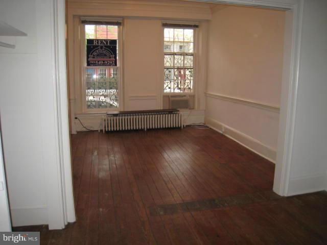 OLD TOWN - Residential Lease