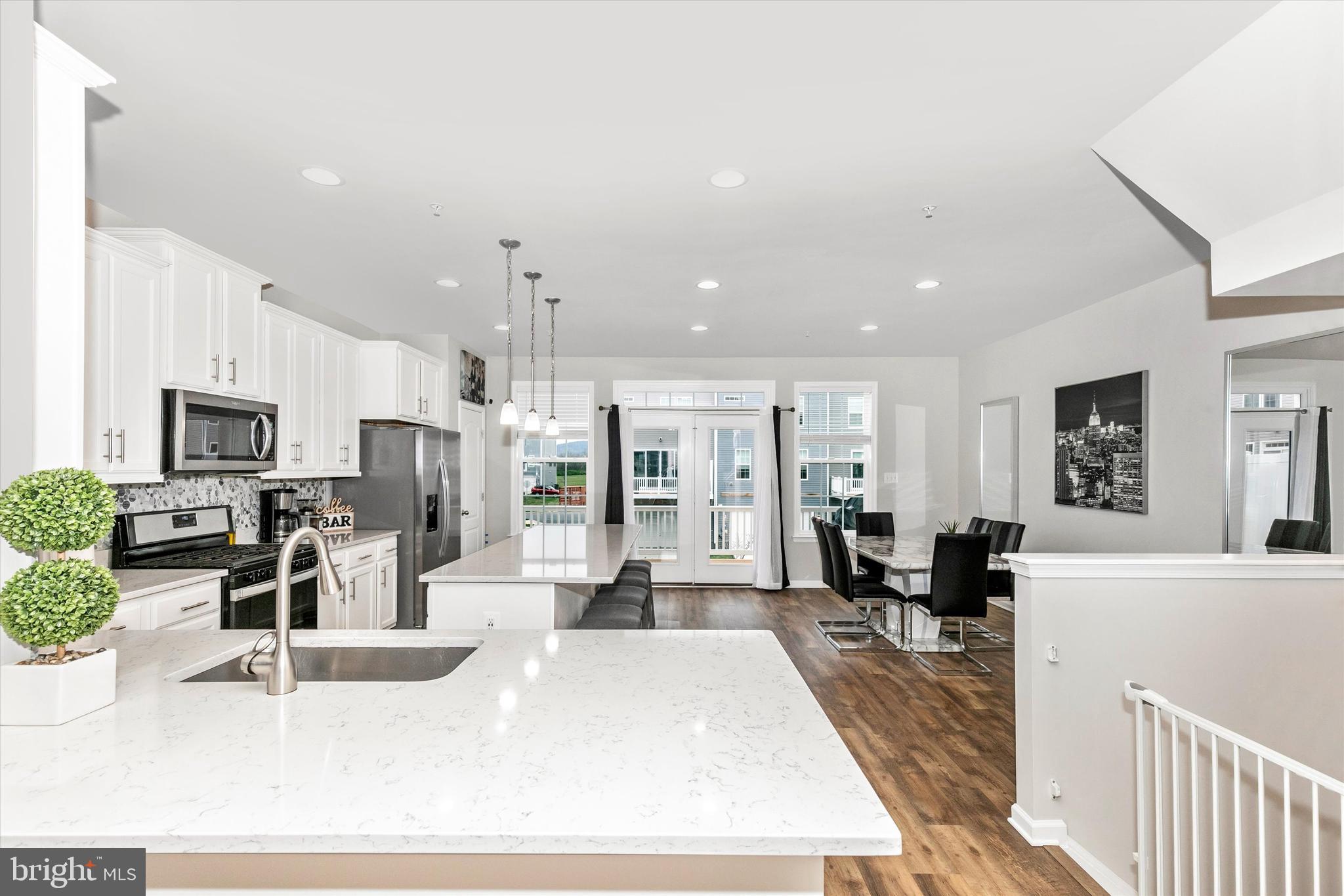 JEFFERSON PLACE - Residential