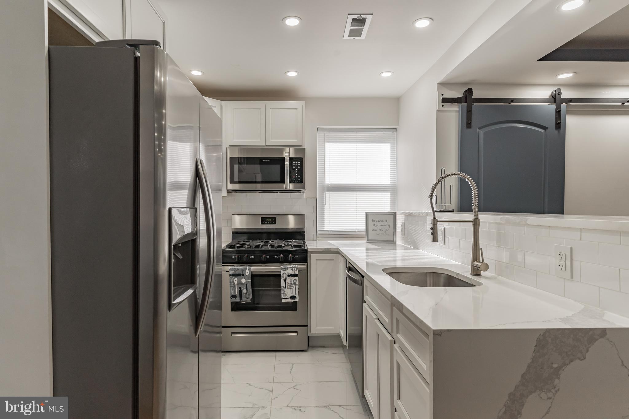 WOODBOURNE HEIGHTS - Residential Lease