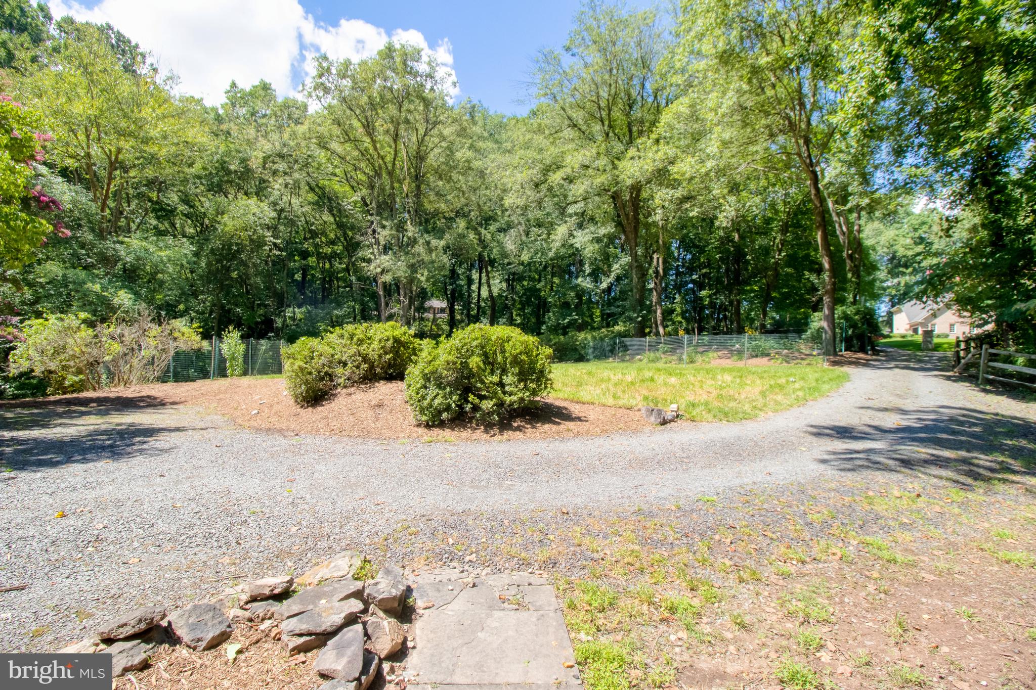 ROCKY RUN - Residential