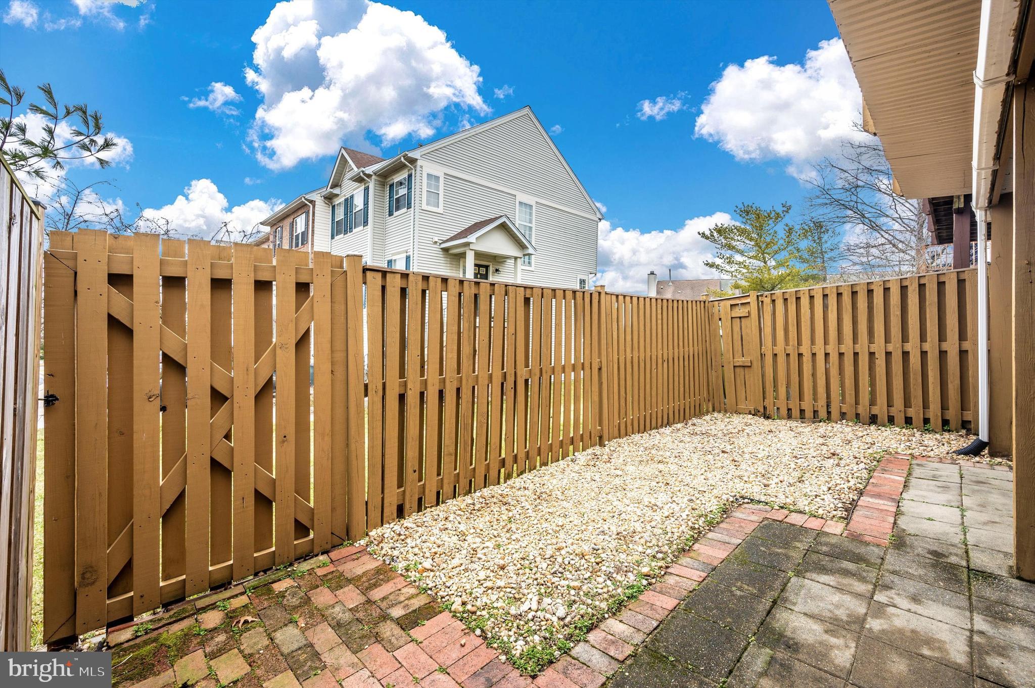 SPRING RIDGE - Residential