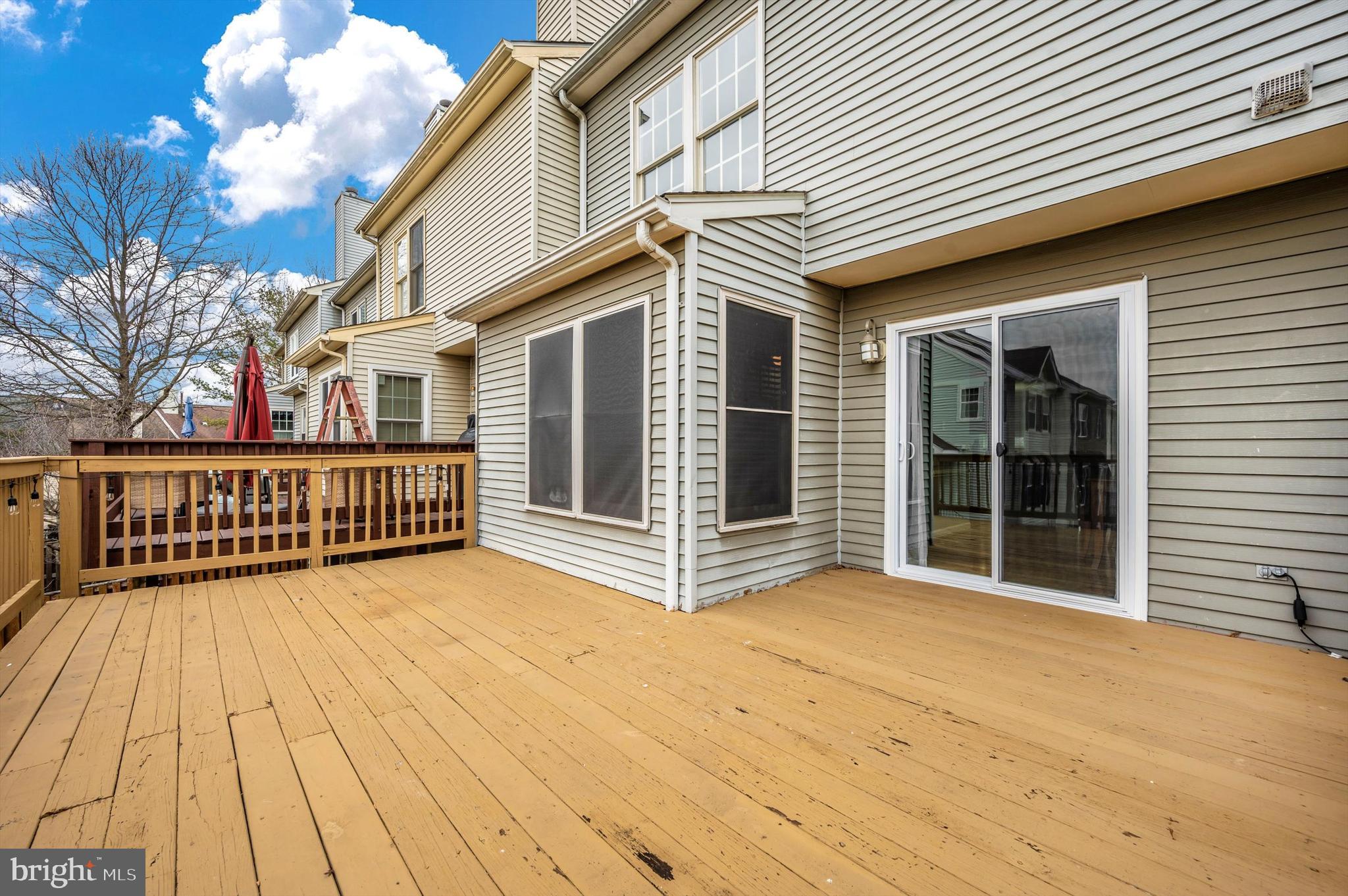 SPRING RIDGE - Residential