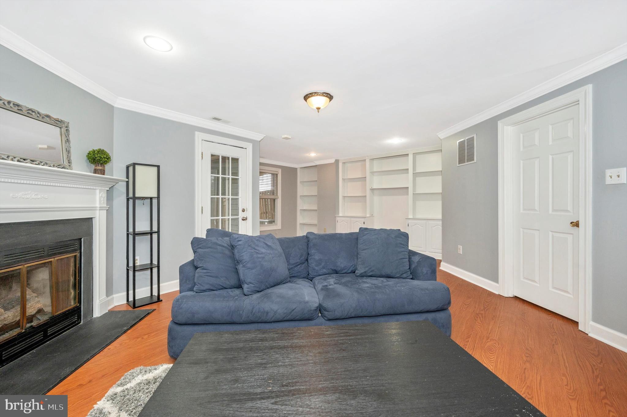 SPRING RIDGE - Residential