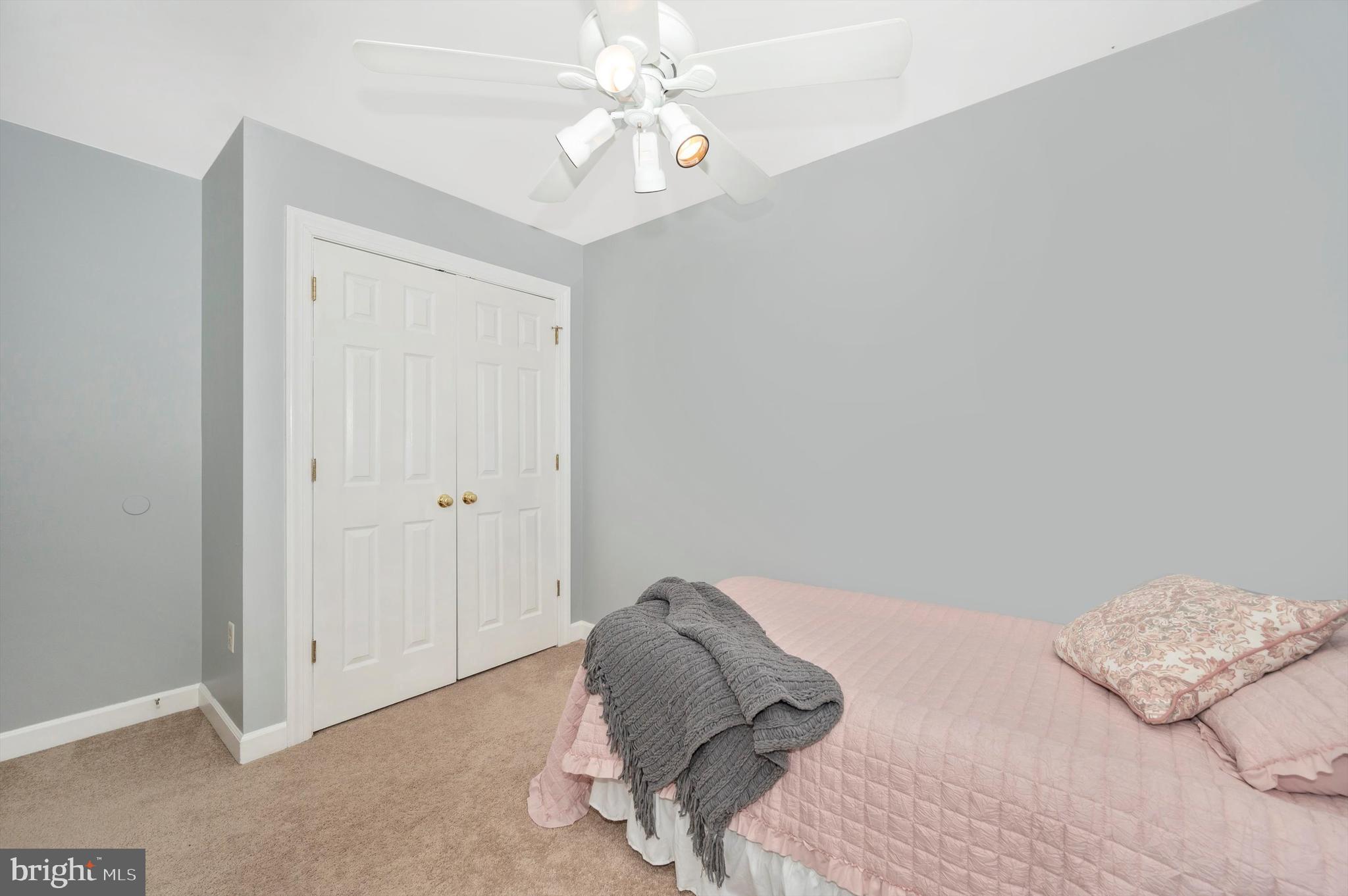 SPRING RIDGE - Residential