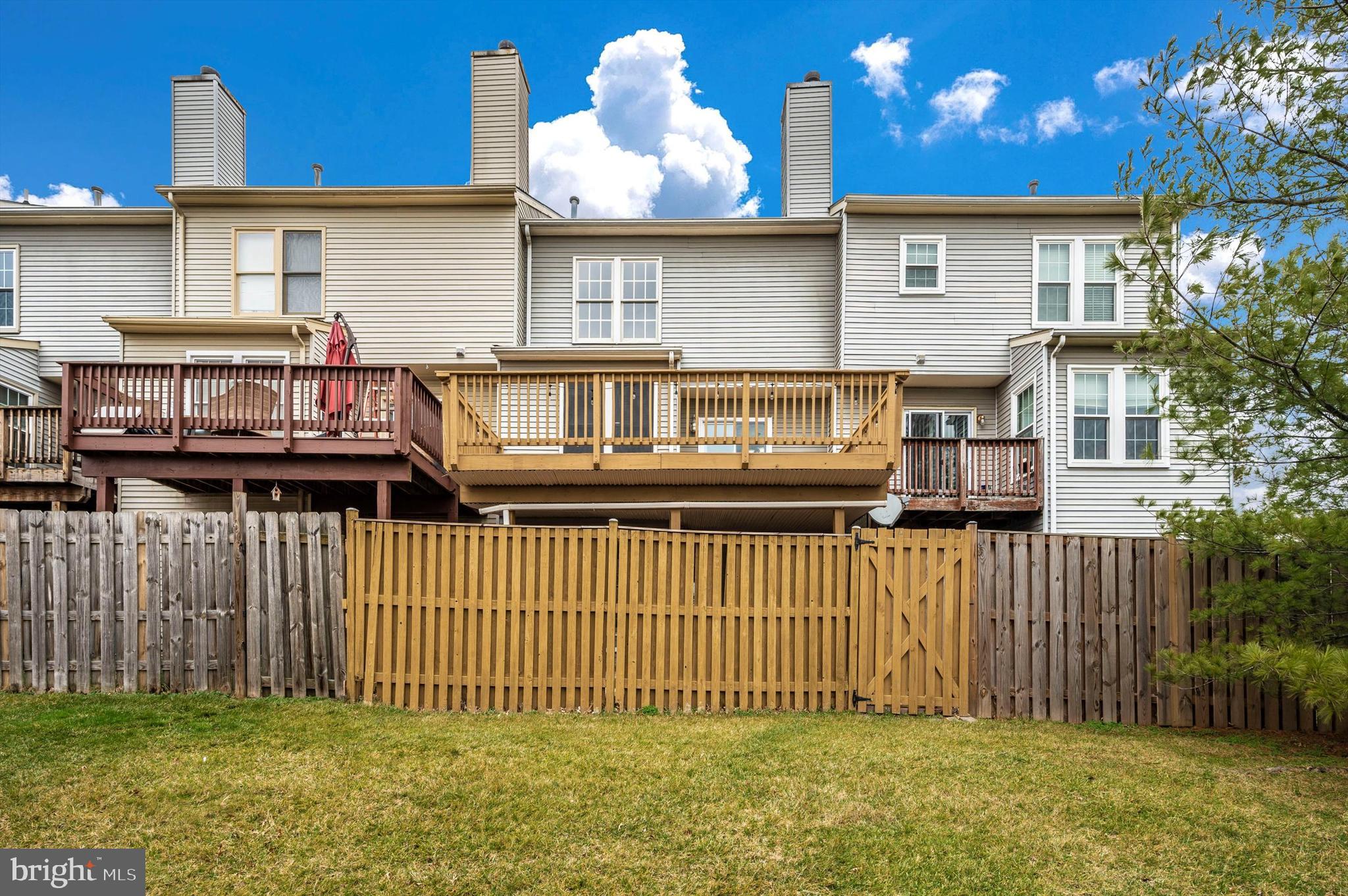 SPRING RIDGE - Residential