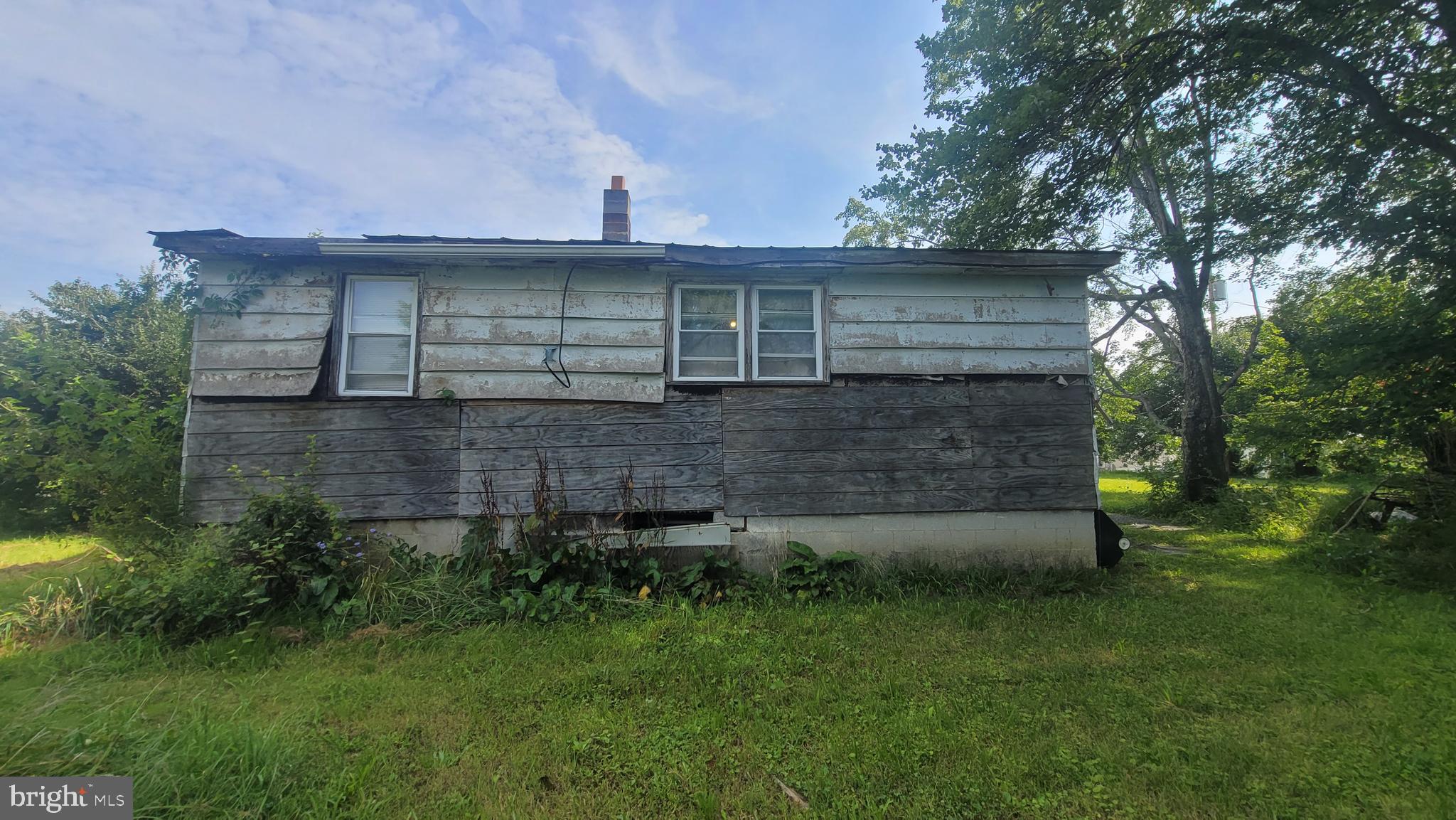 2768 MIDDLEWAY PIKE