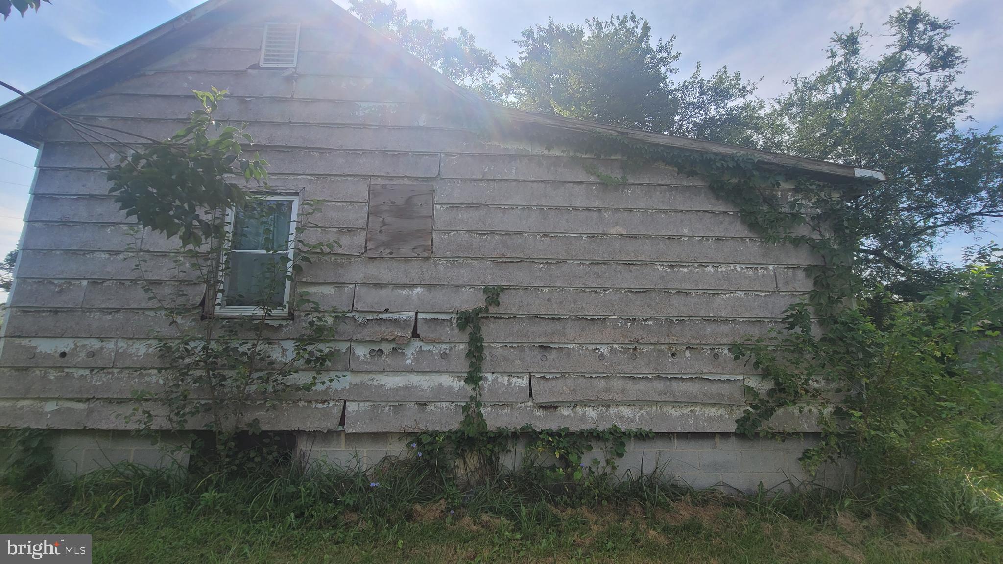 2768 MIDDLEWAY PIKE