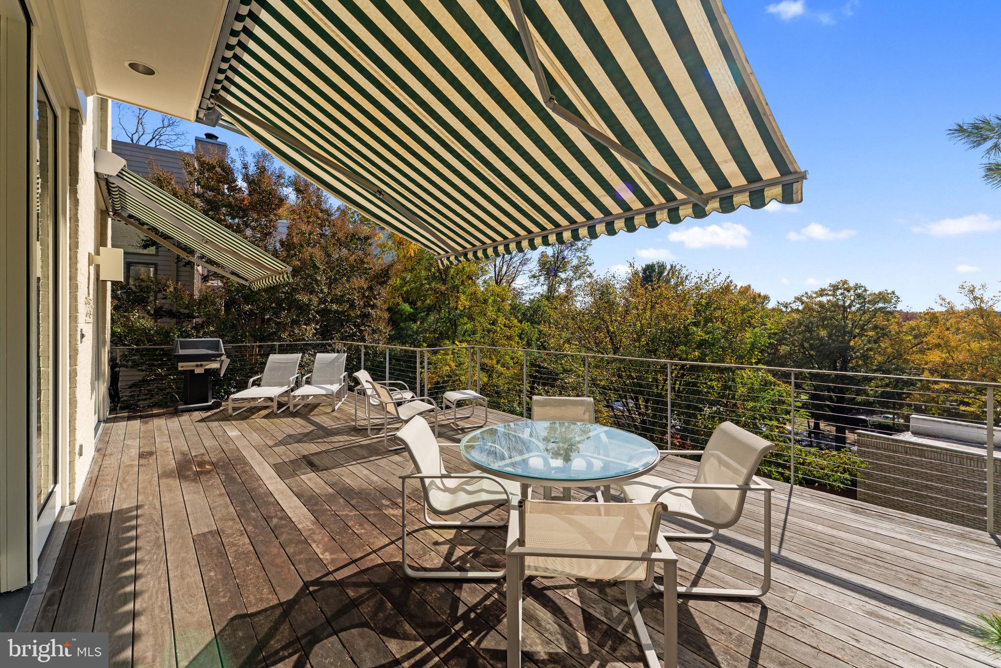 BERKLEY - Residential