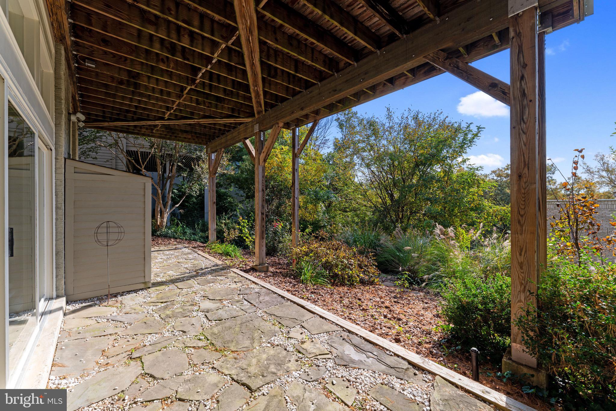 BERKLEY - Residential