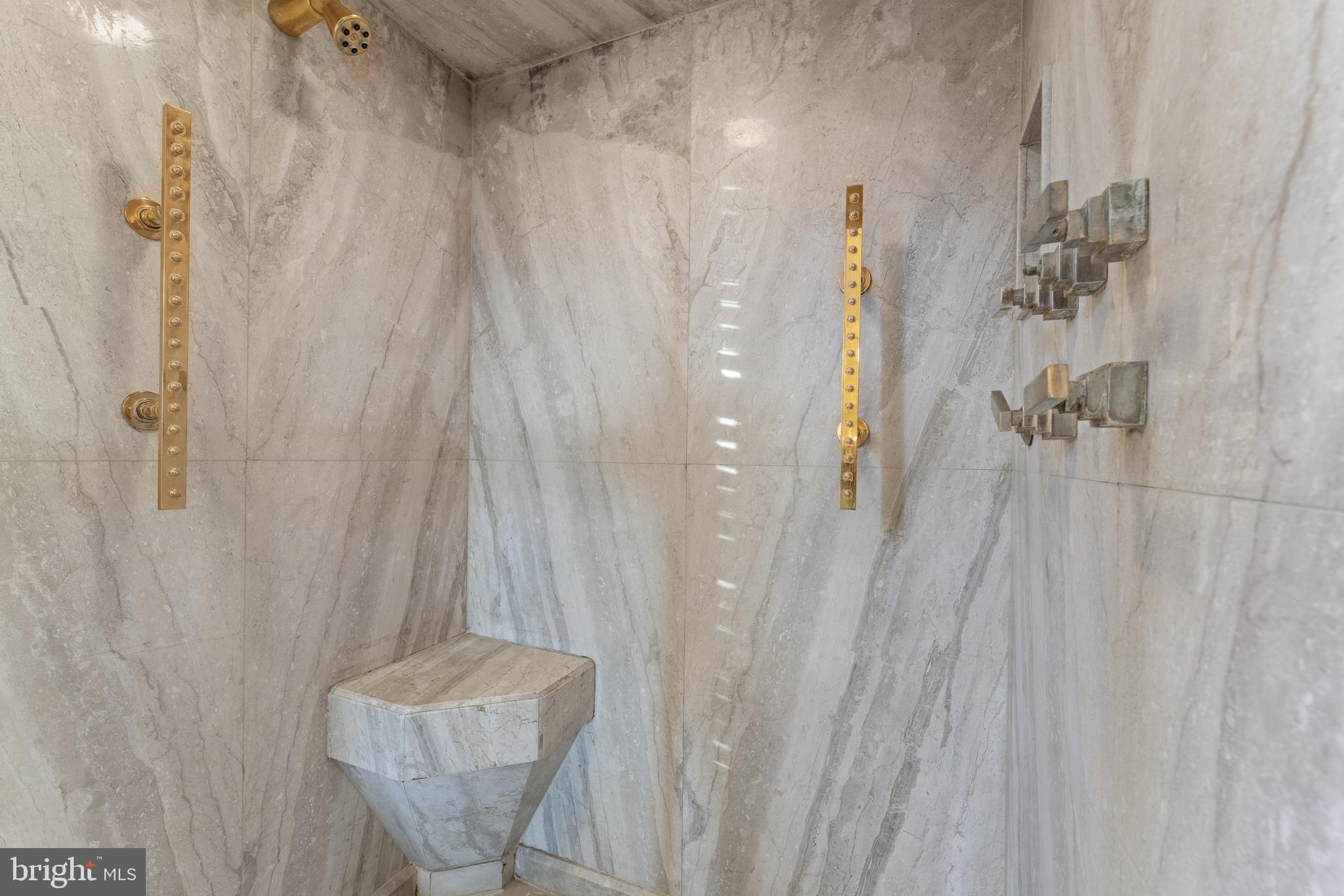 BERKLEY - Residential