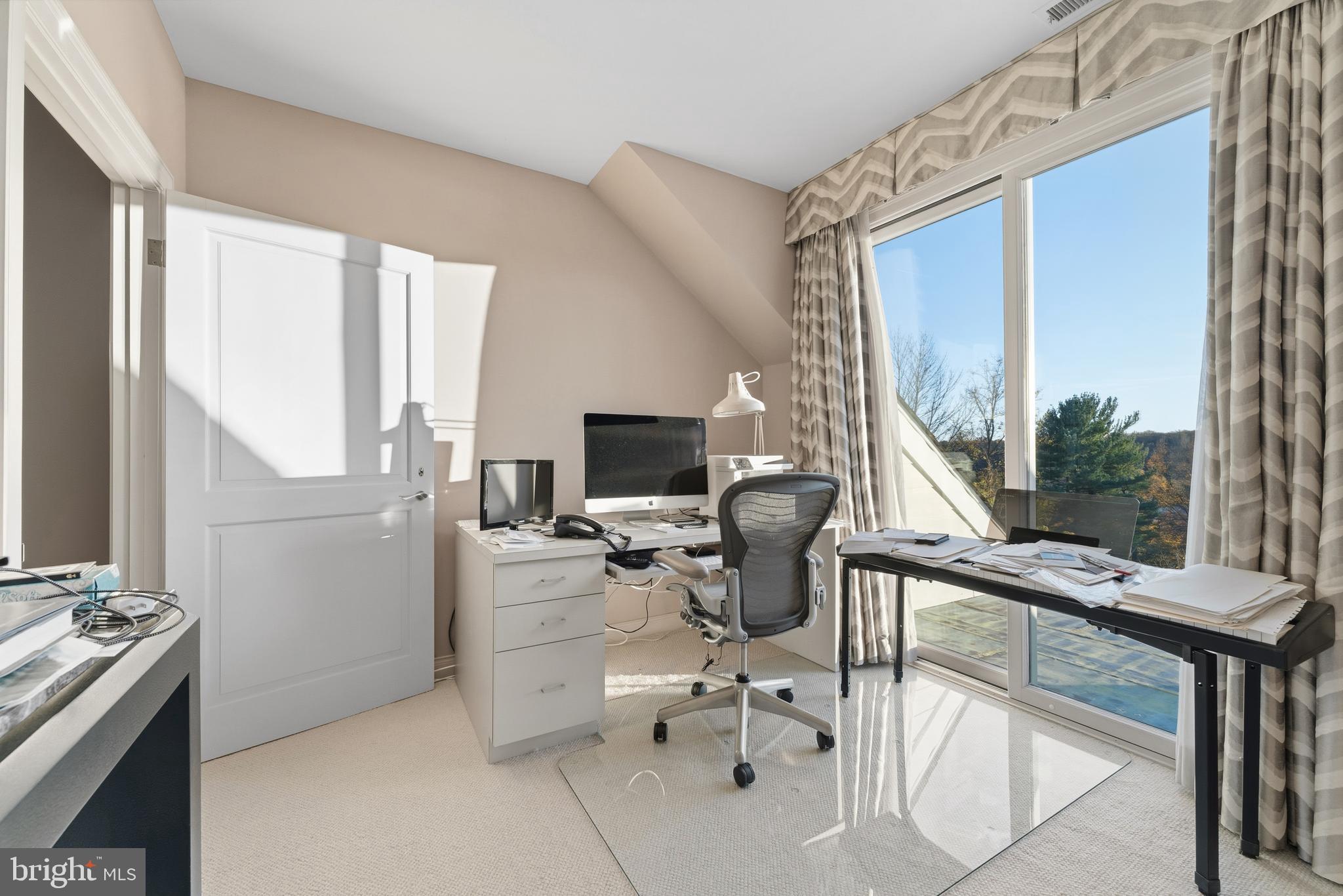 BERKLEY - Residential