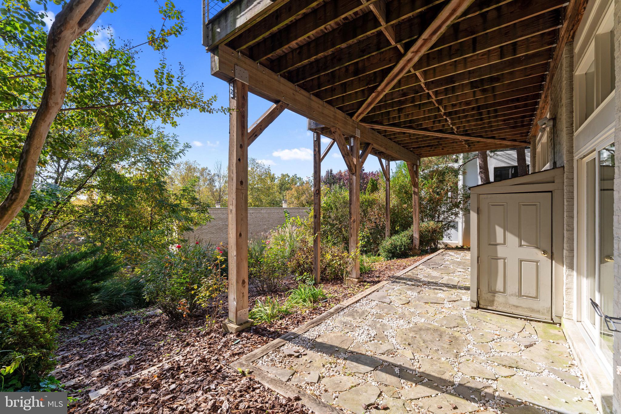 BERKLEY - Residential