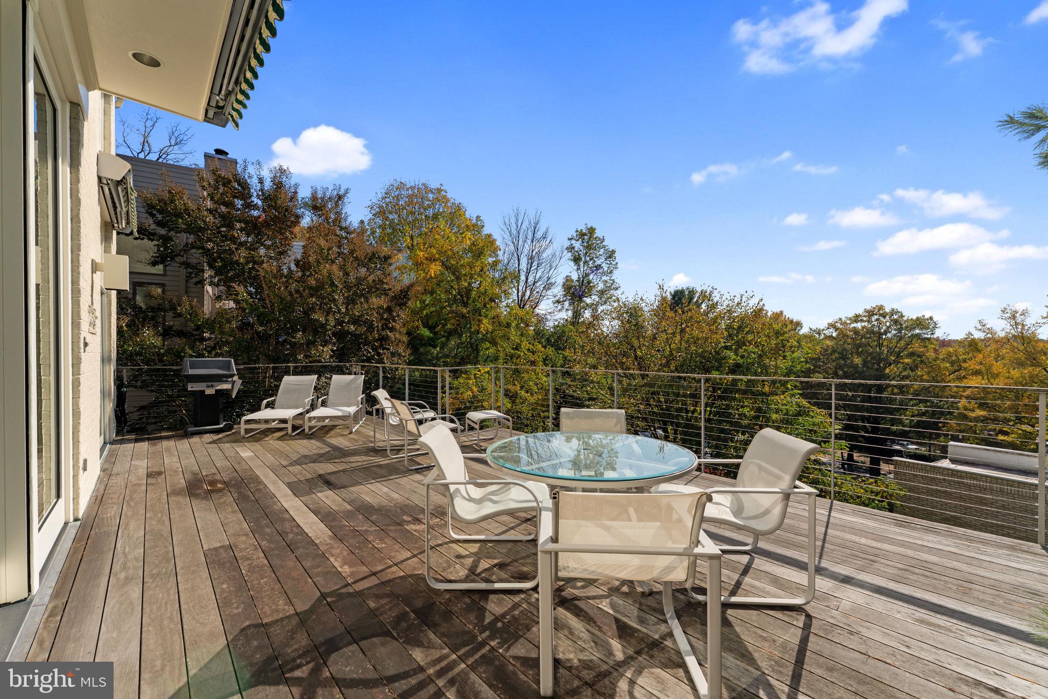 BERKLEY - Residential