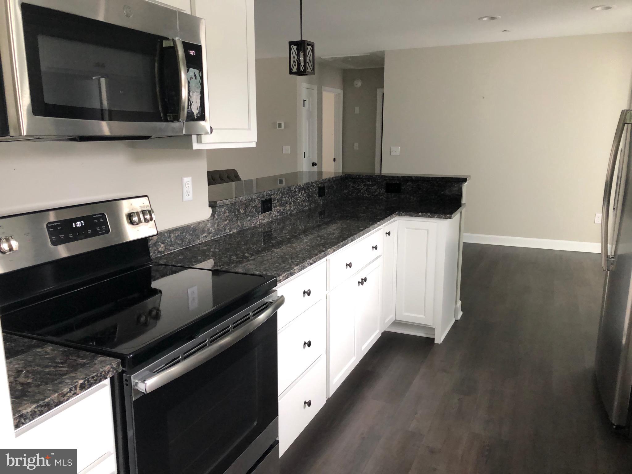 OXFORD LANDING - Residential