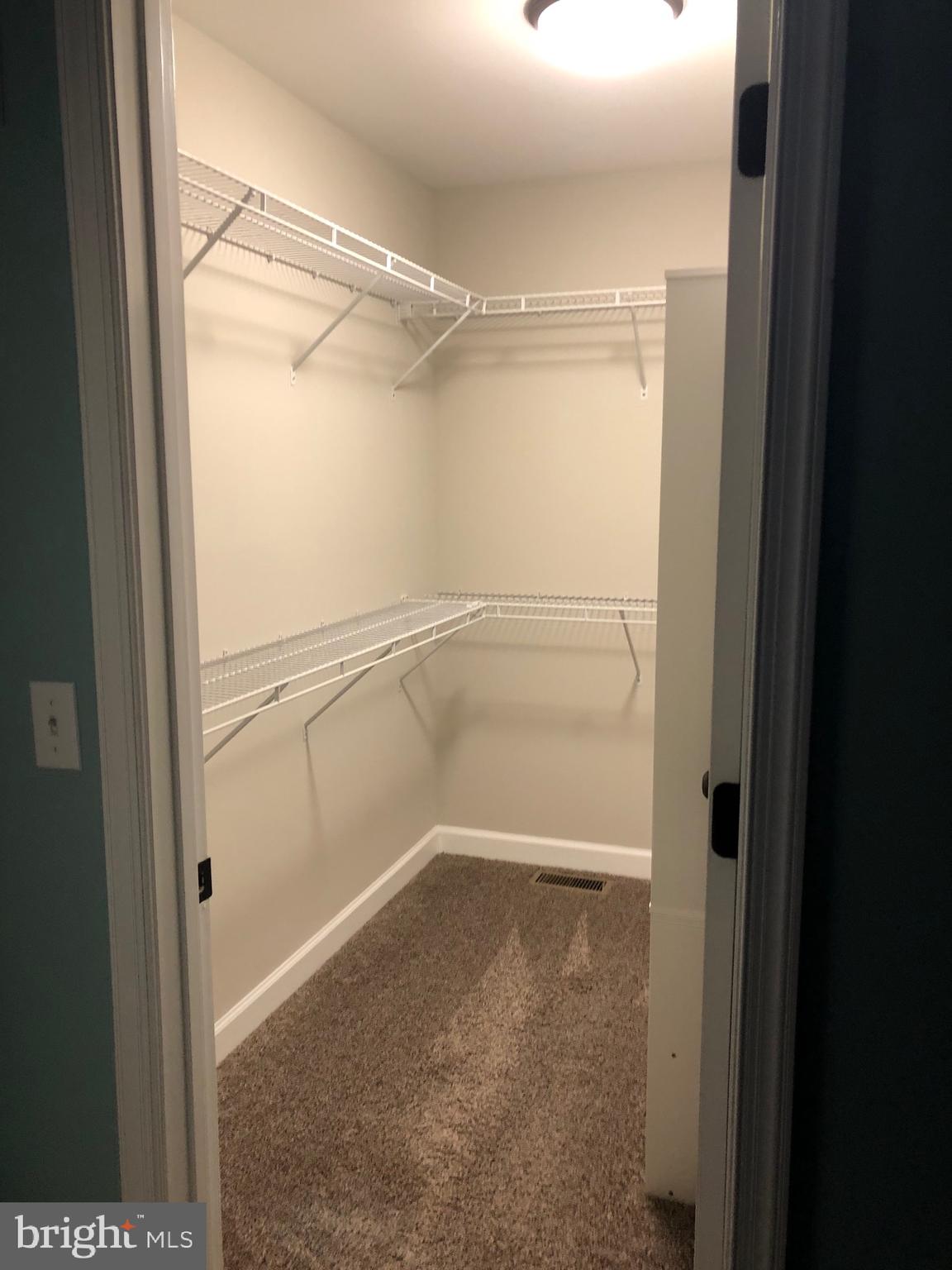 OXFORD LANDING - Residential