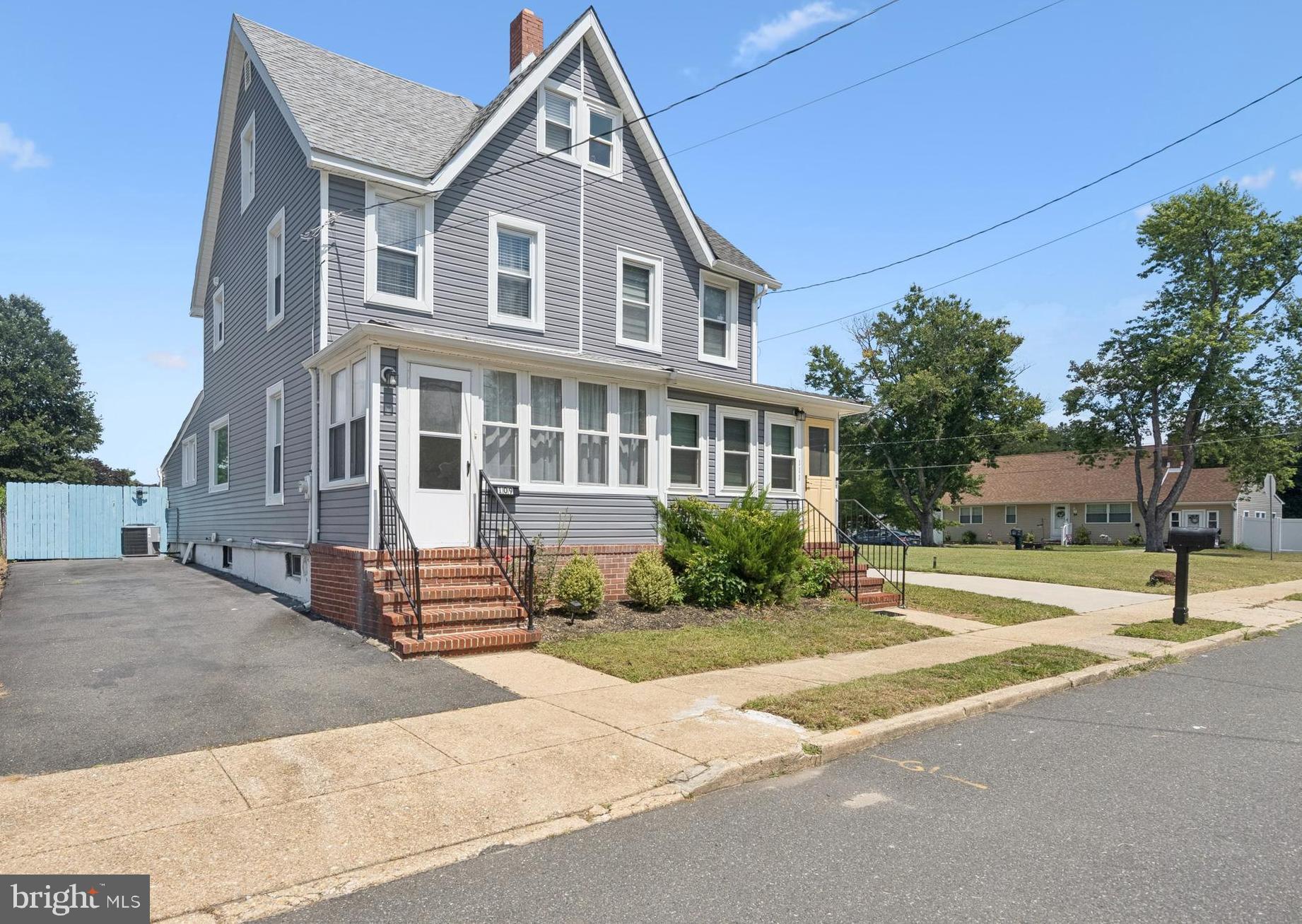109 GREEN STREET