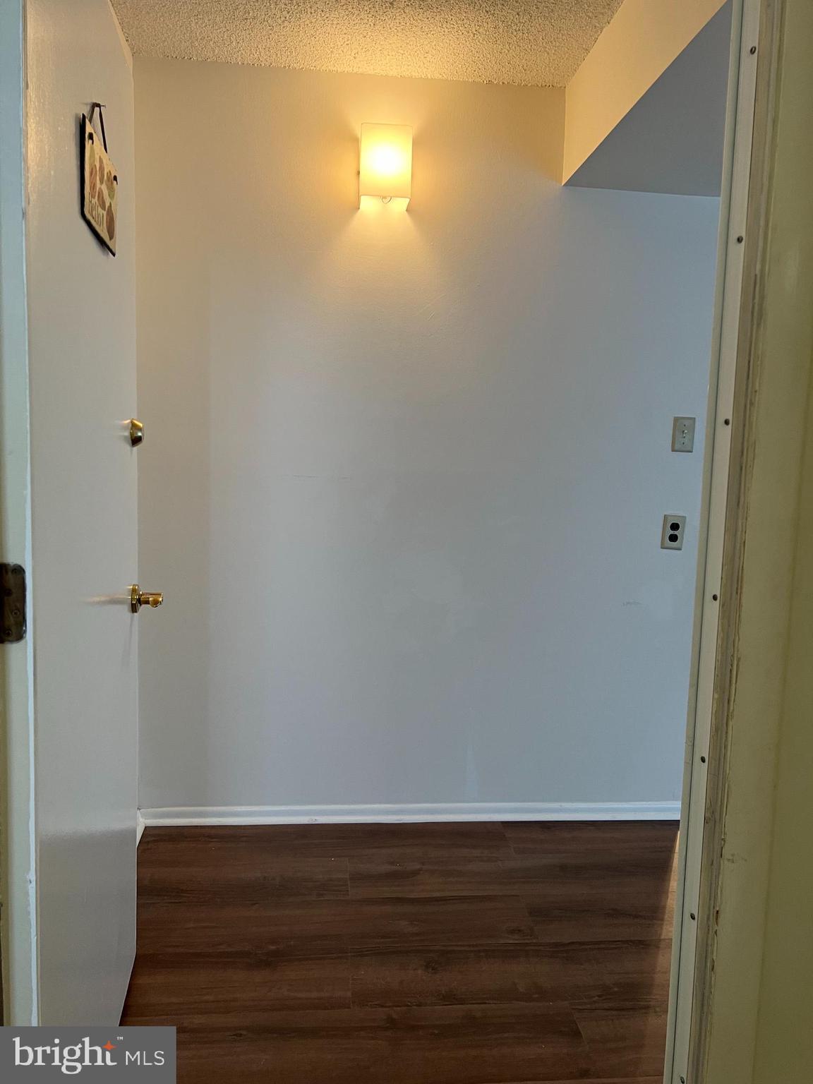DANBURY VILLAGE - Residential