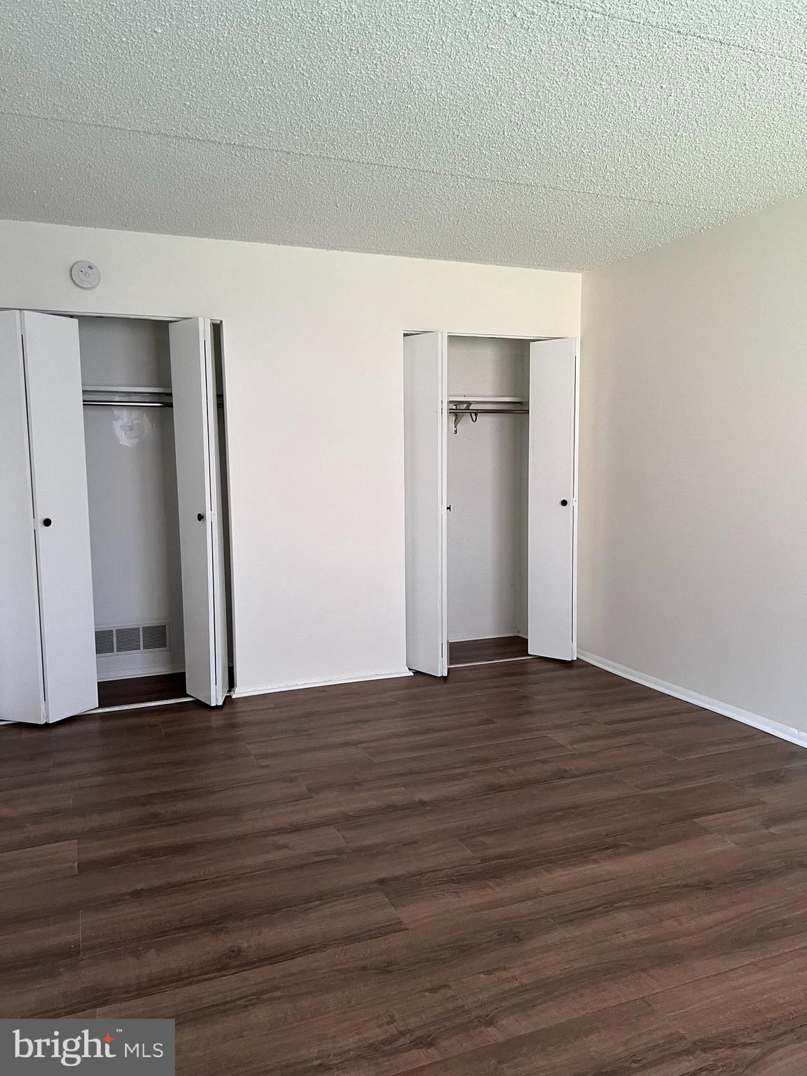 DANBURY VILLAGE - Residential