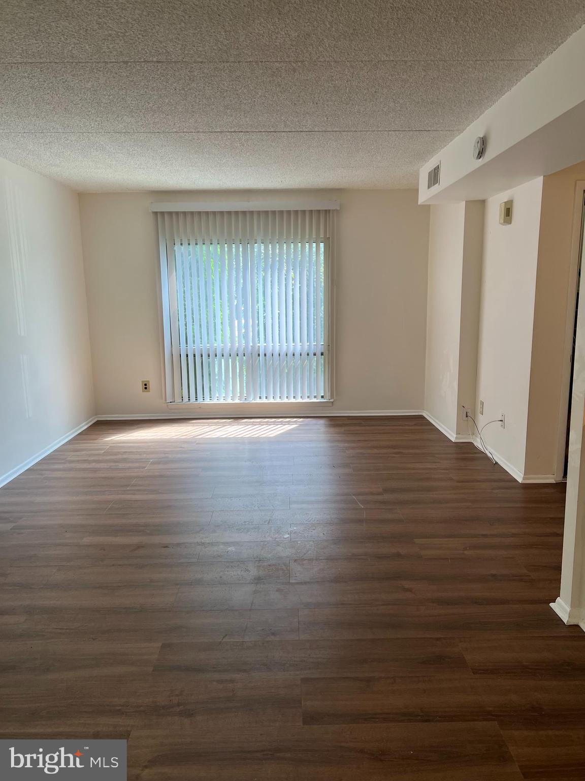 DANBURY VILLAGE - Residential