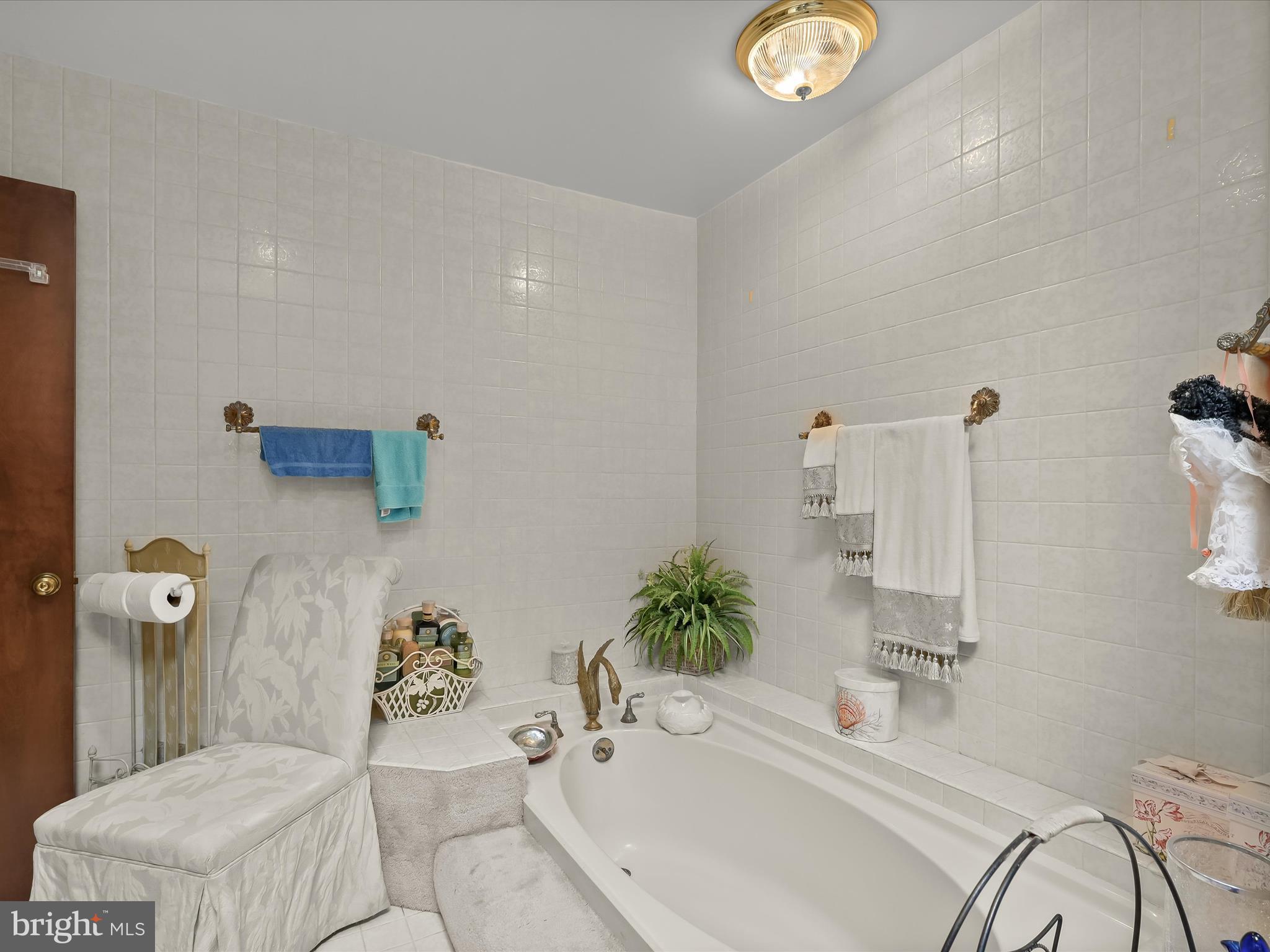 TOWN CENTER - Residential