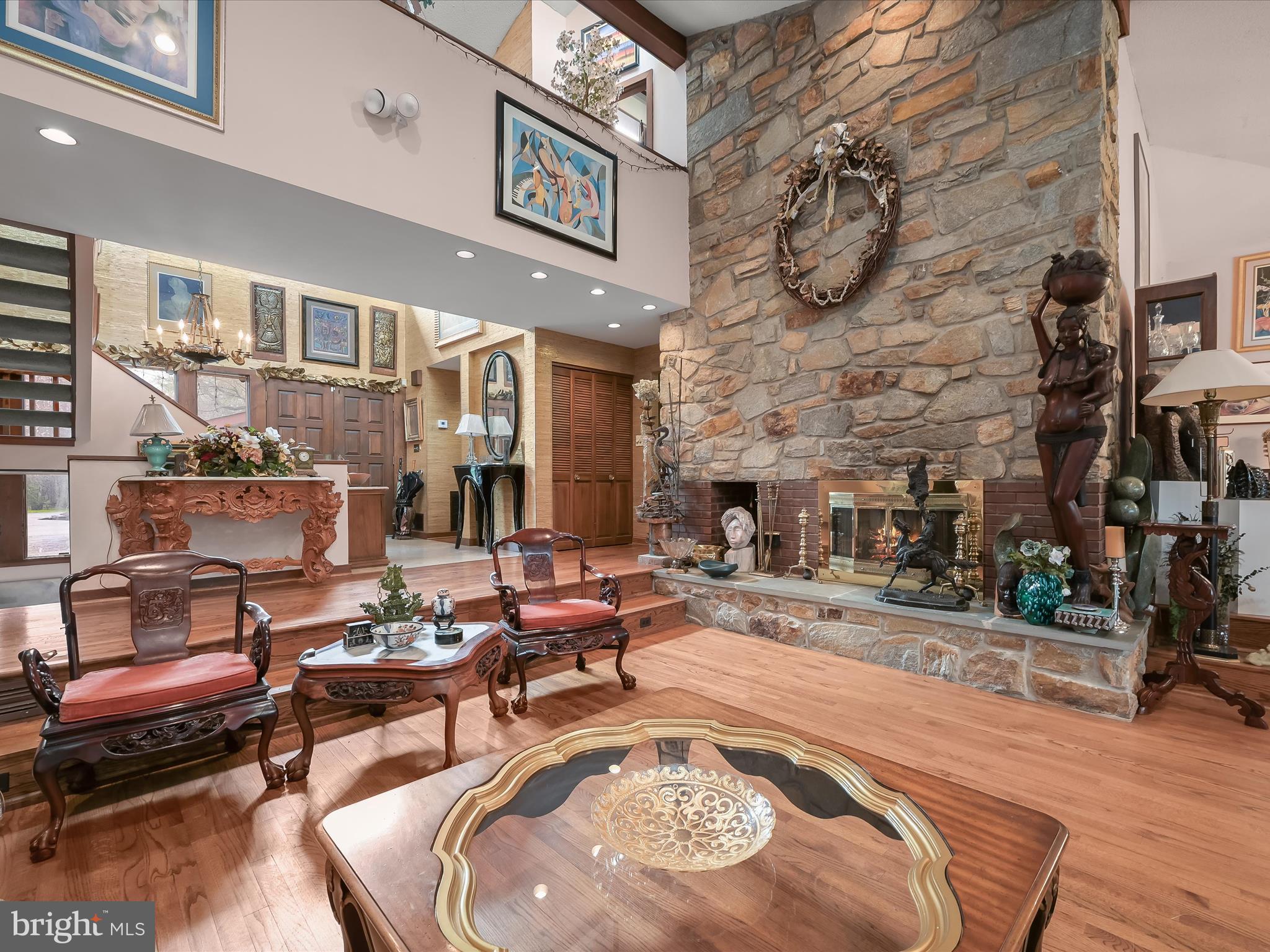 TOWN CENTER - Residential