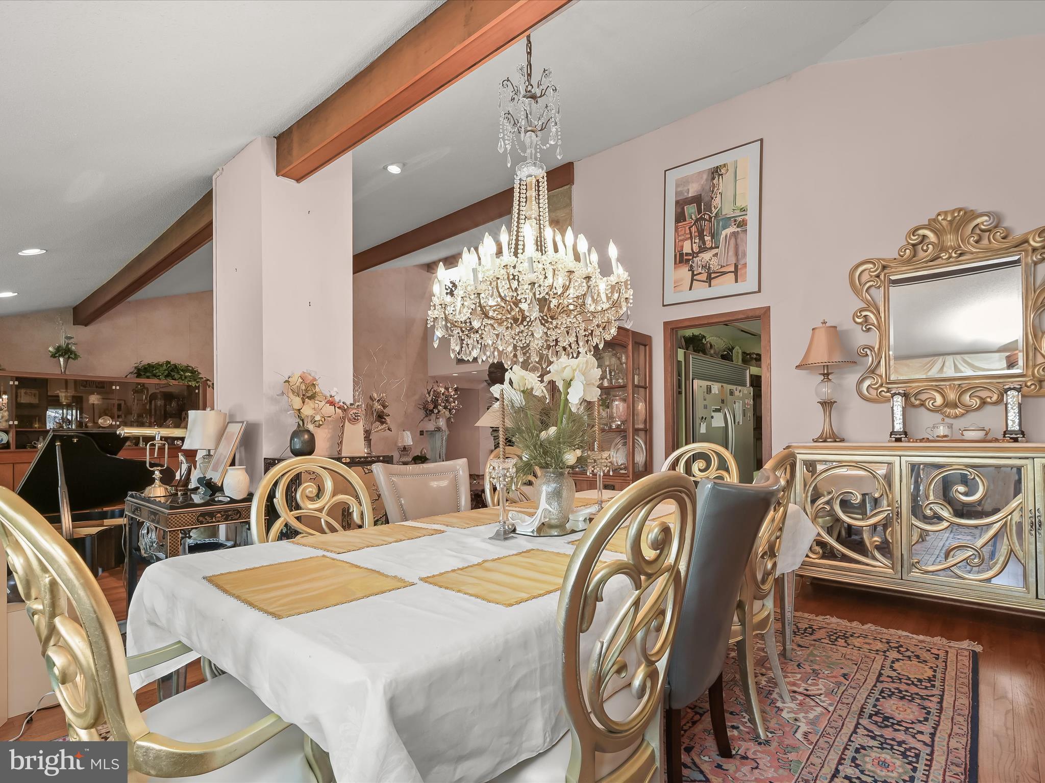 TOWN CENTER - Residential