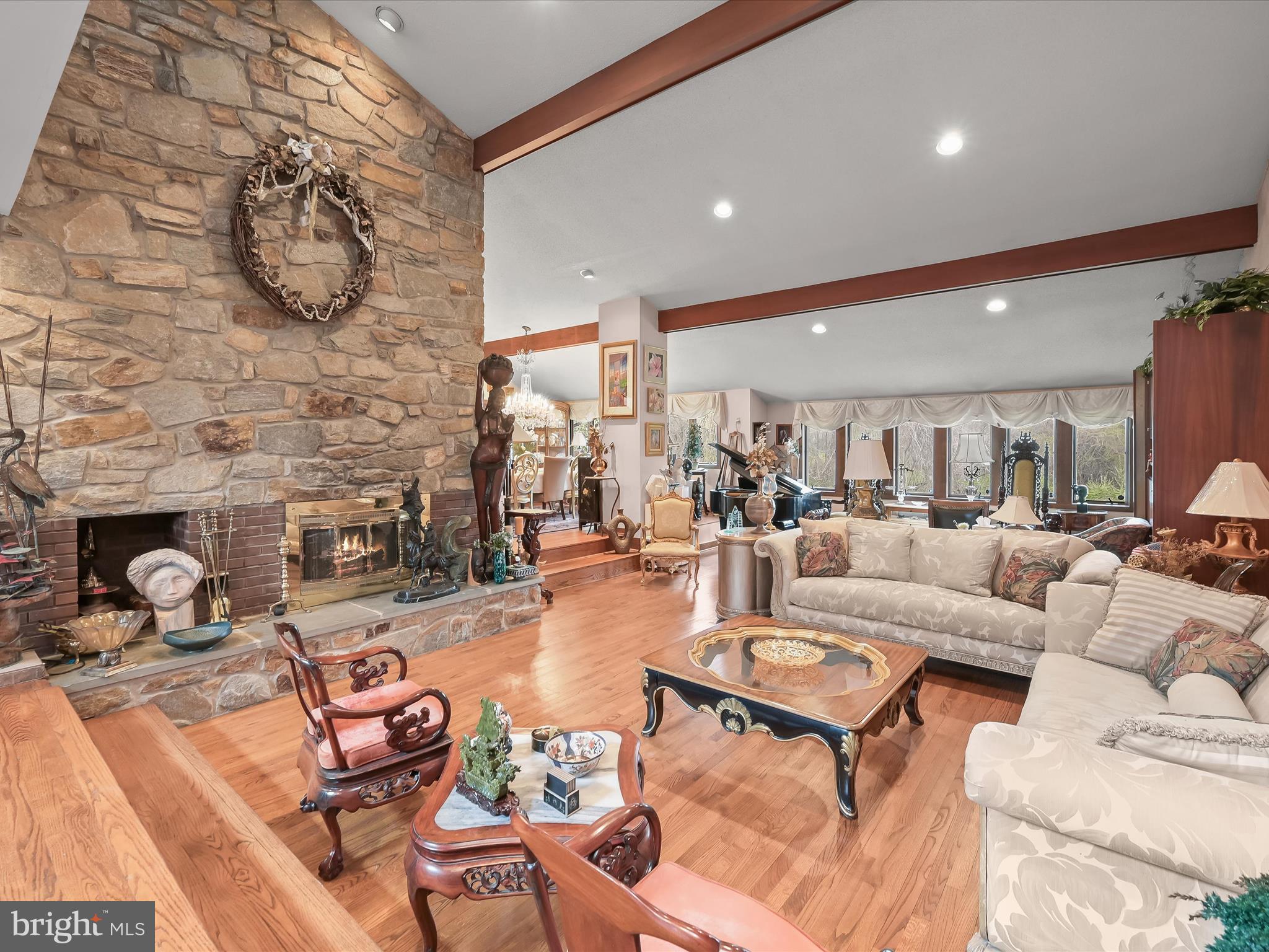 TOWN CENTER - Residential