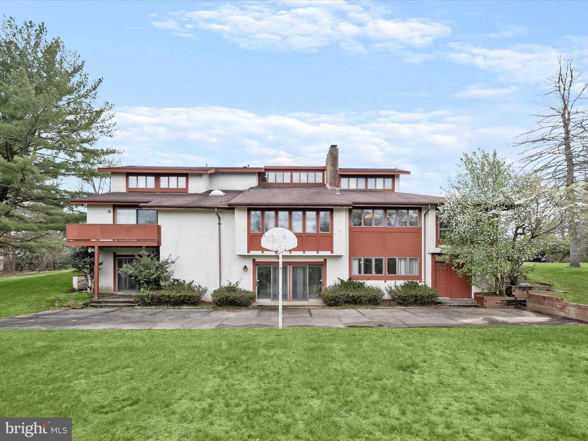 TOWN CENTER - Residential