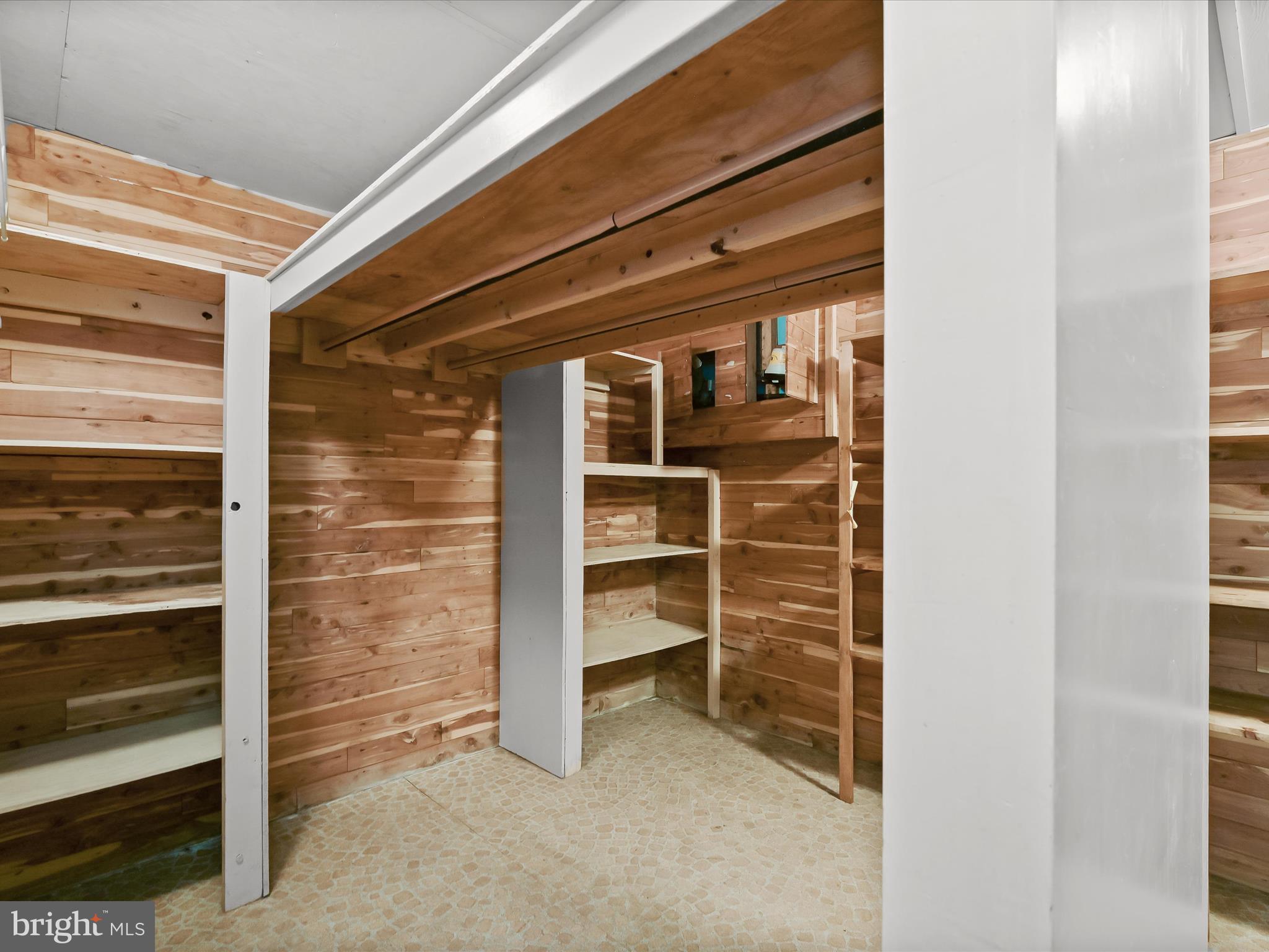 TOWN CENTER - Residential