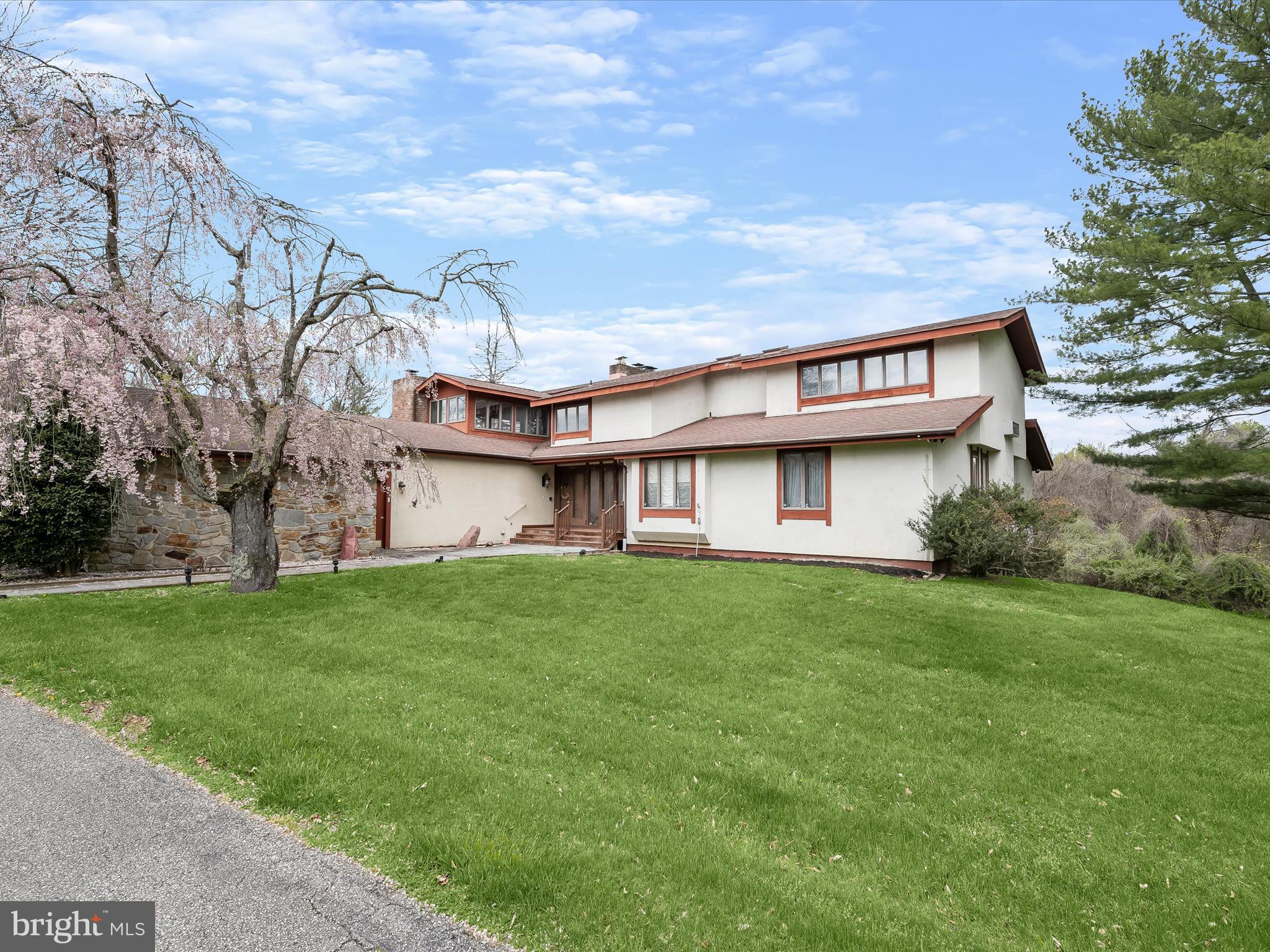 TOWN CENTER - Residential