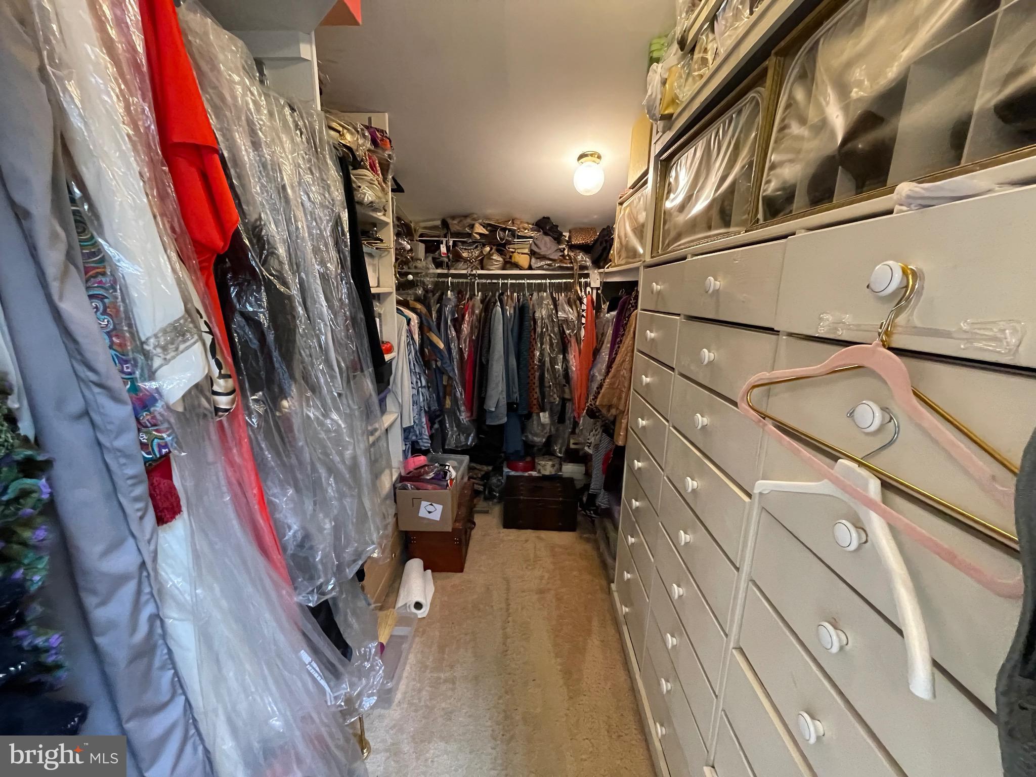 TOWN CENTER - Residential