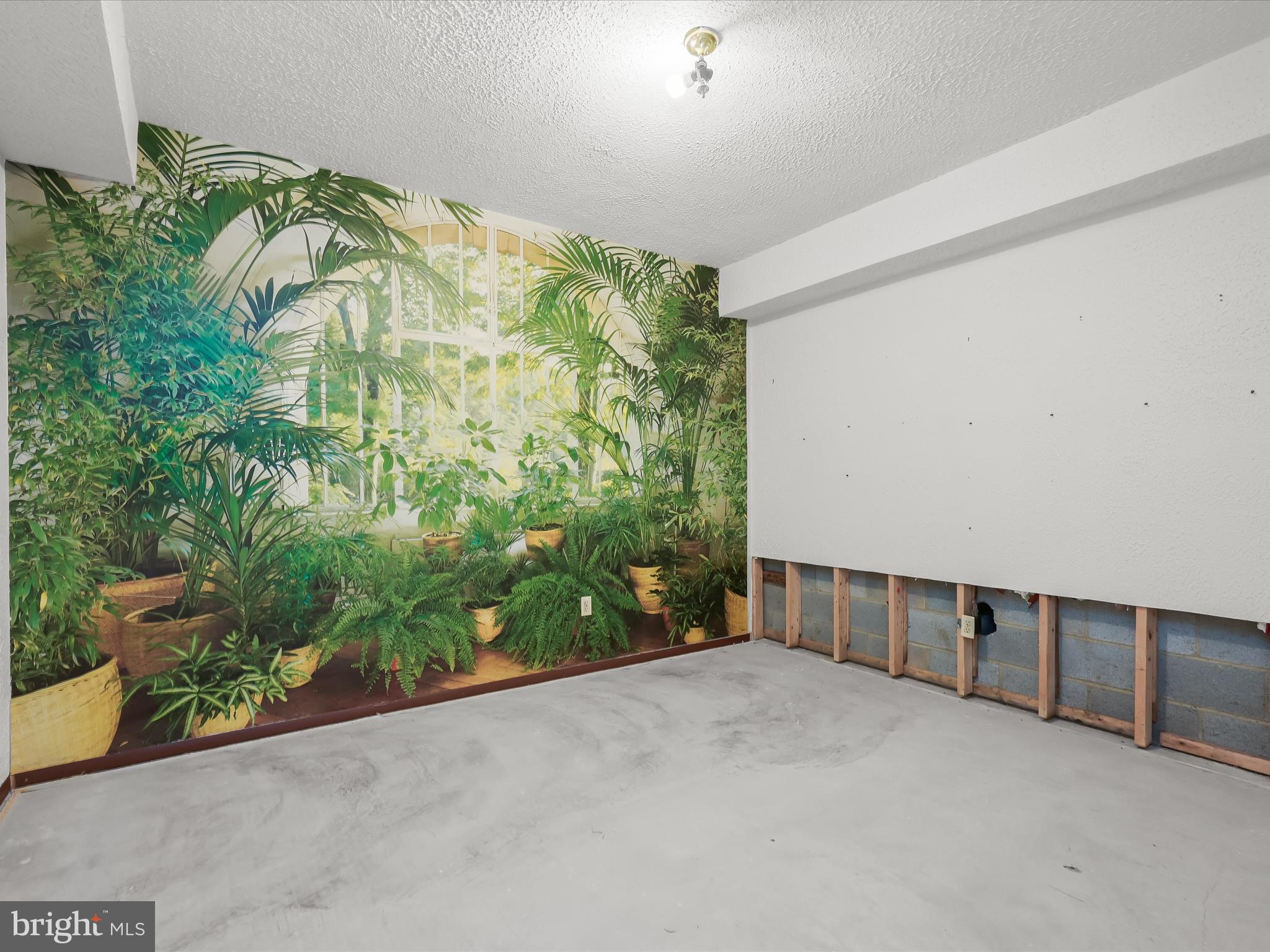 TOWN CENTER - Residential