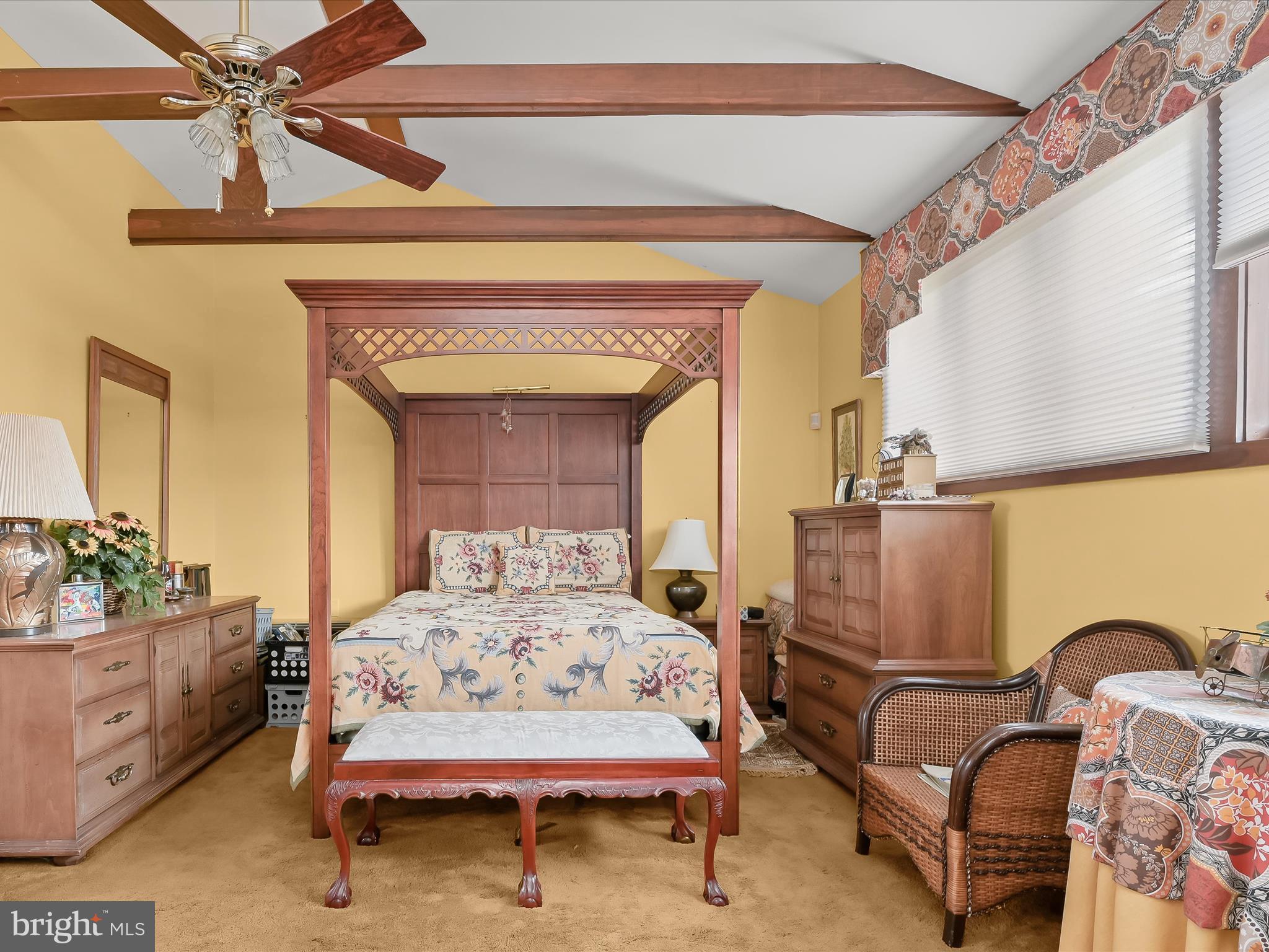 TOWN CENTER - Residential