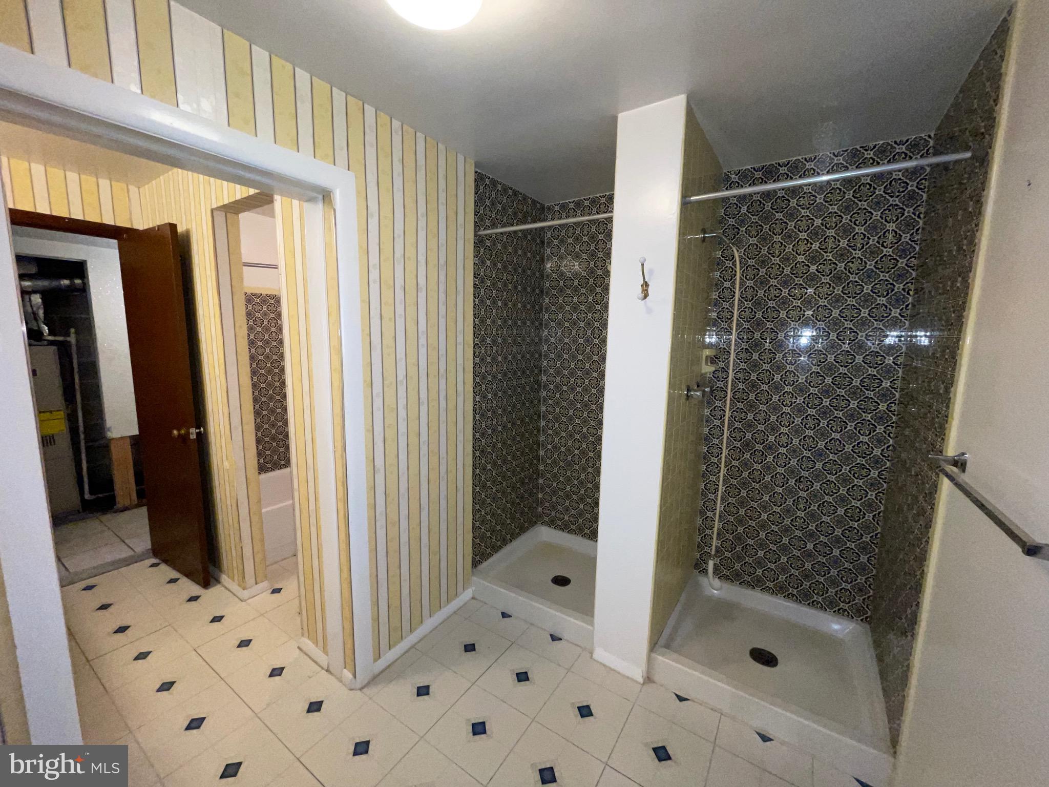 TOWN CENTER - Residential