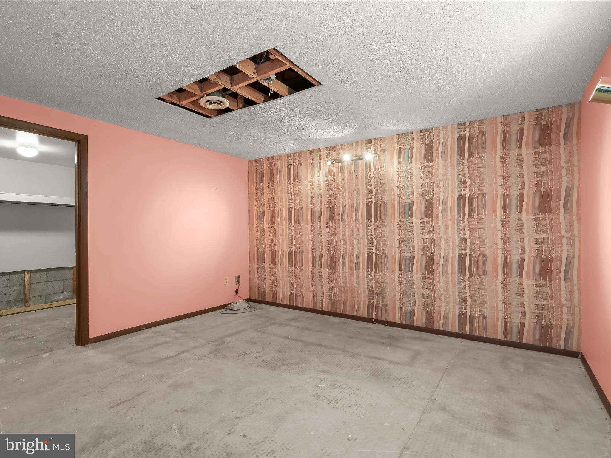 TOWN CENTER - Residential