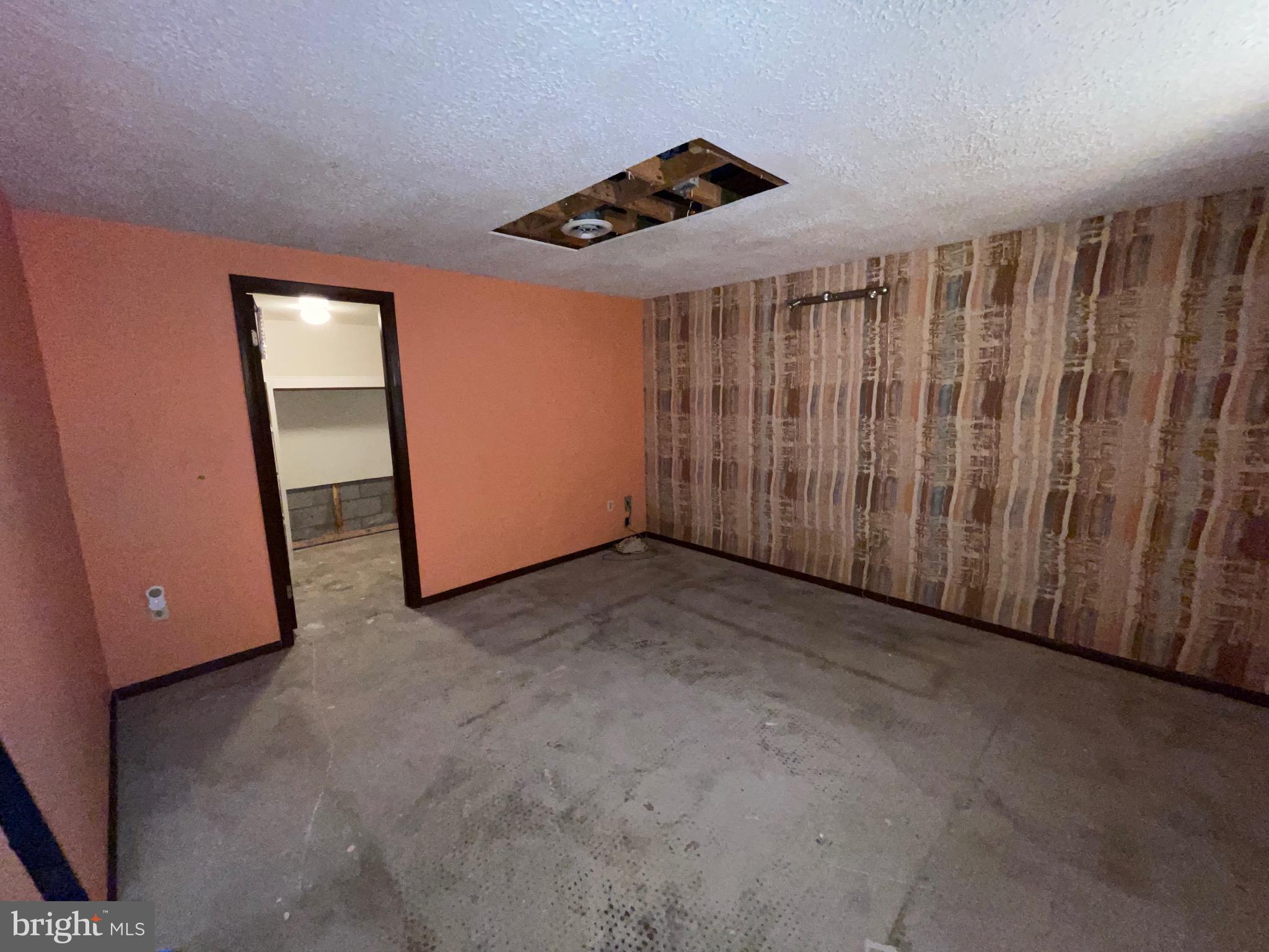 TOWN CENTER - Residential