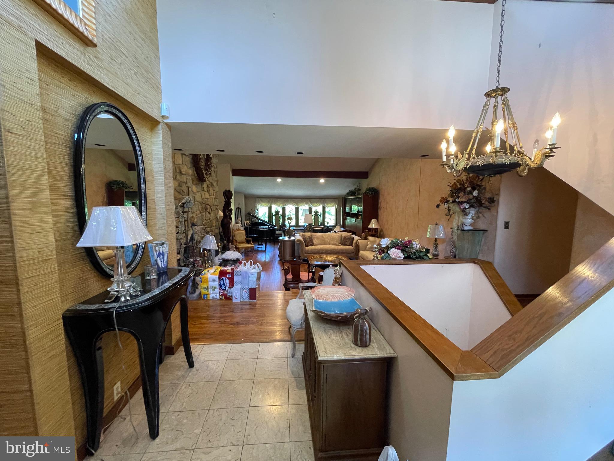 TOWN CENTER - Residential