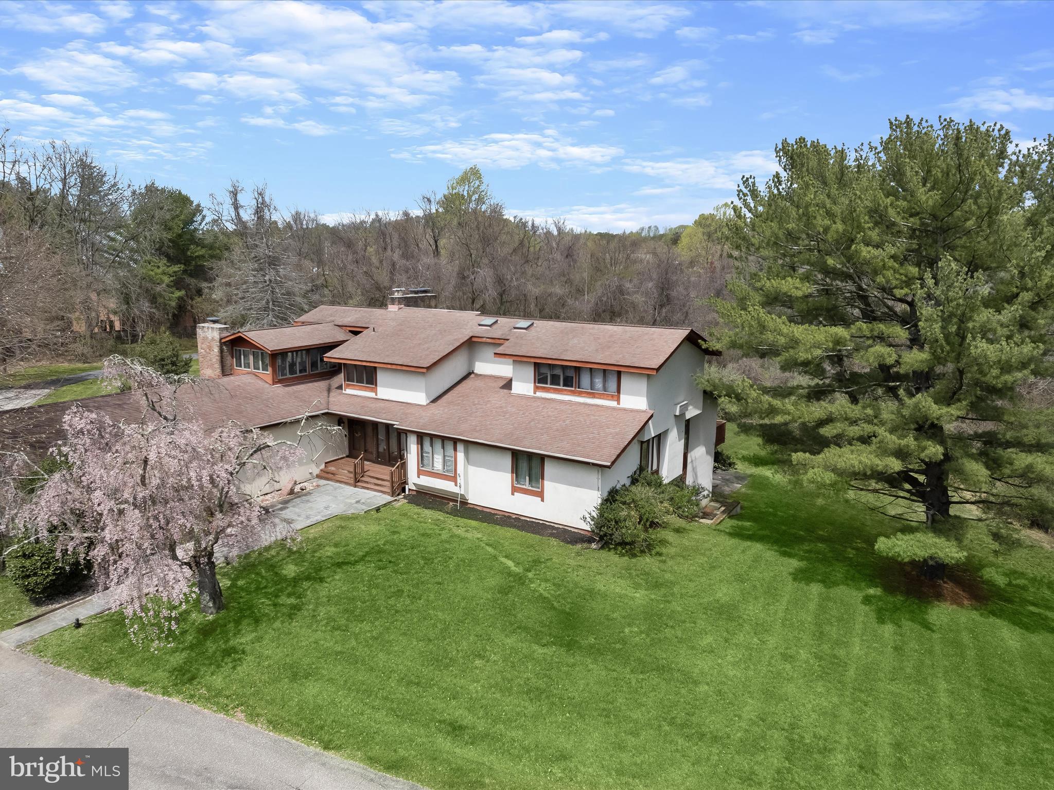 TOWN CENTER - Residential