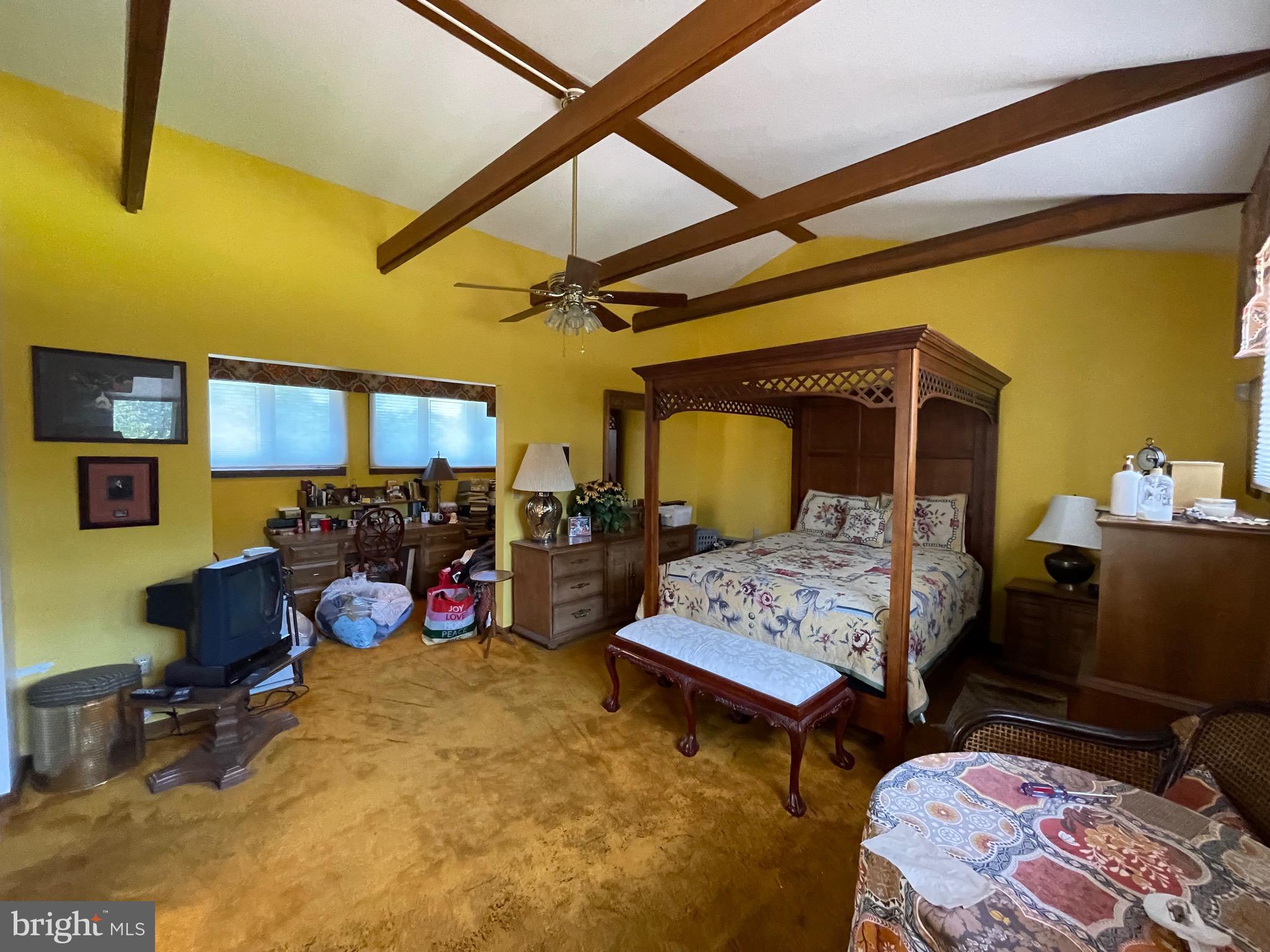 TOWN CENTER - Residential