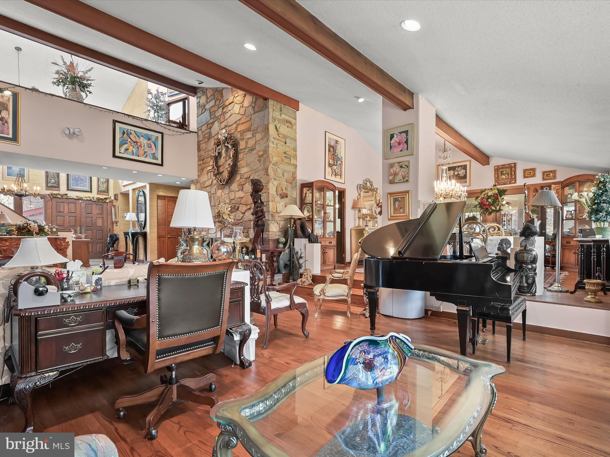 TOWN CENTER - Residential