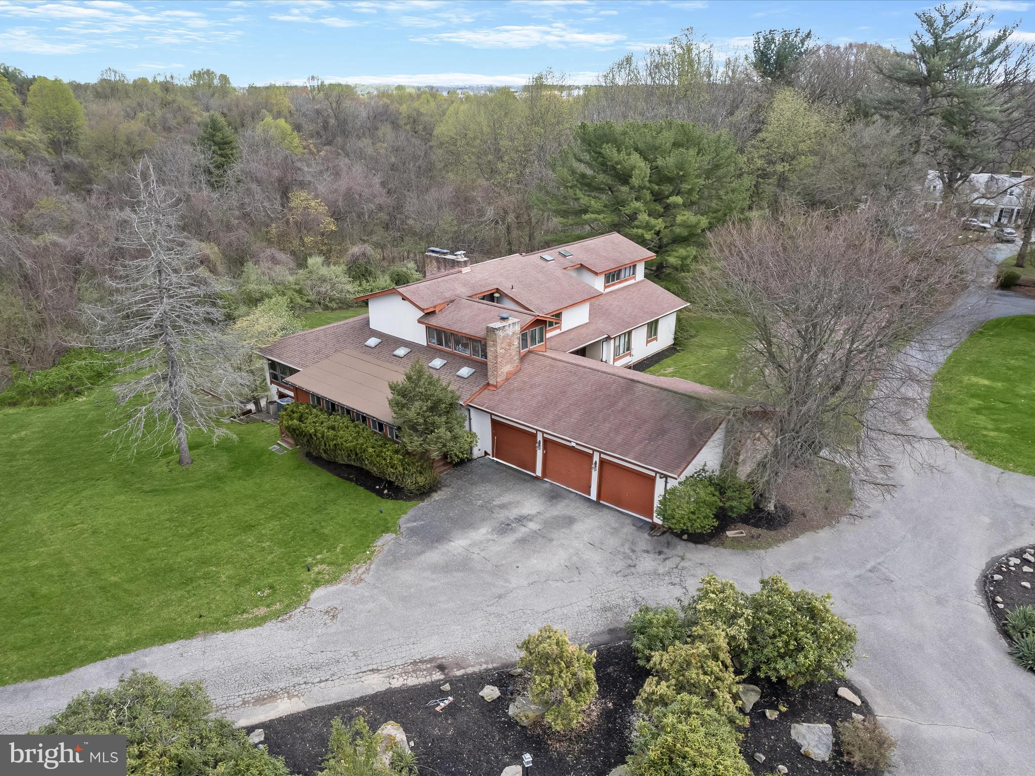 TOWN CENTER - Residential