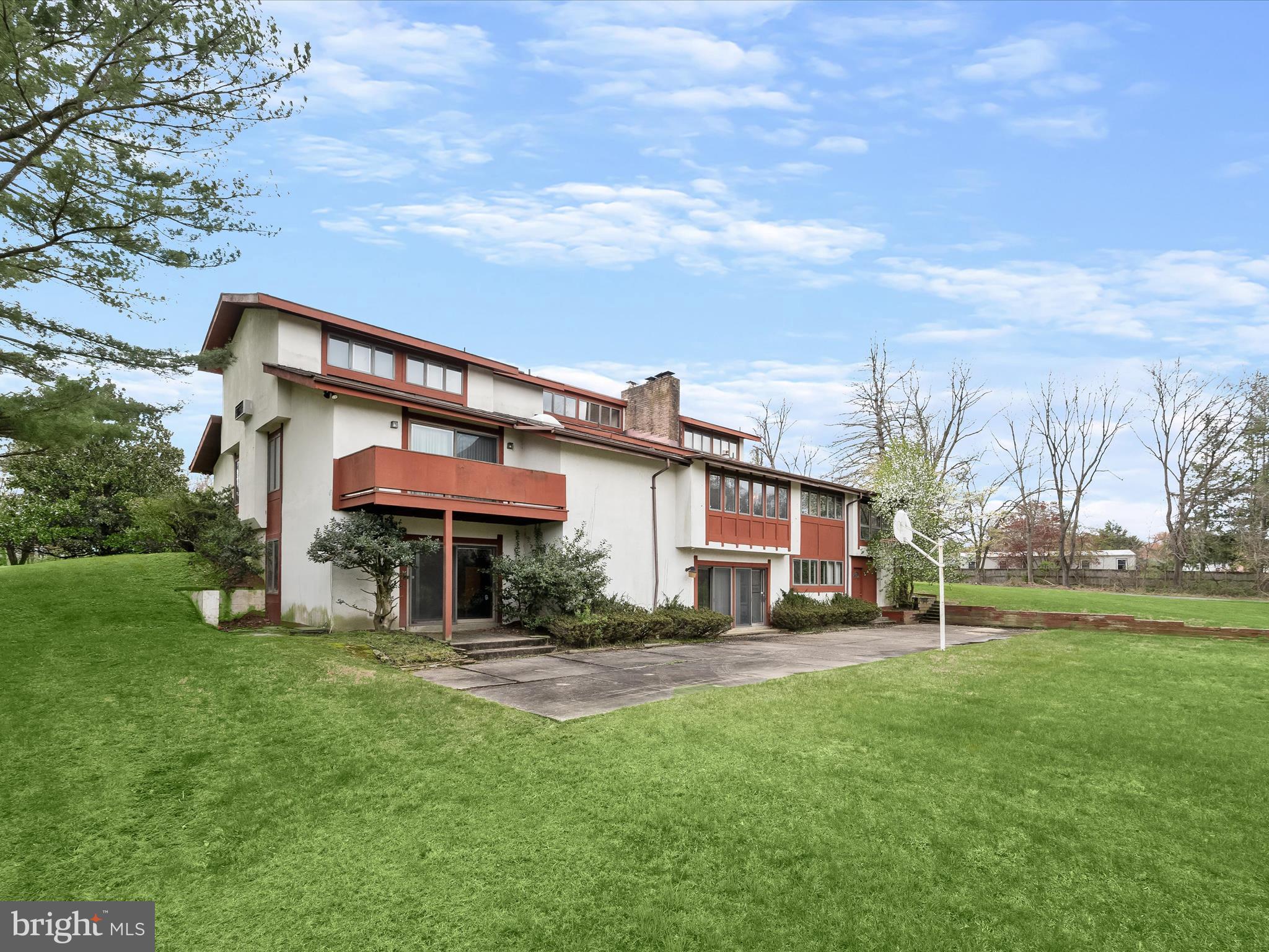 TOWN CENTER - Residential